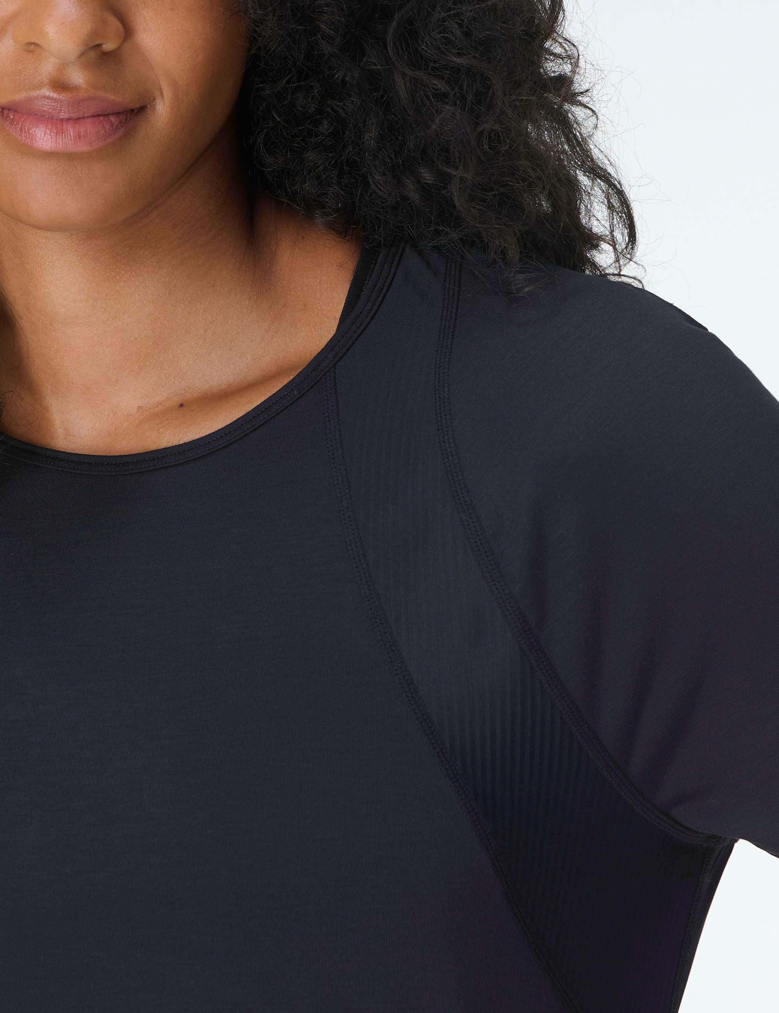 Breathe Easy Crew Neck Relaxed Running Top 6 of 8