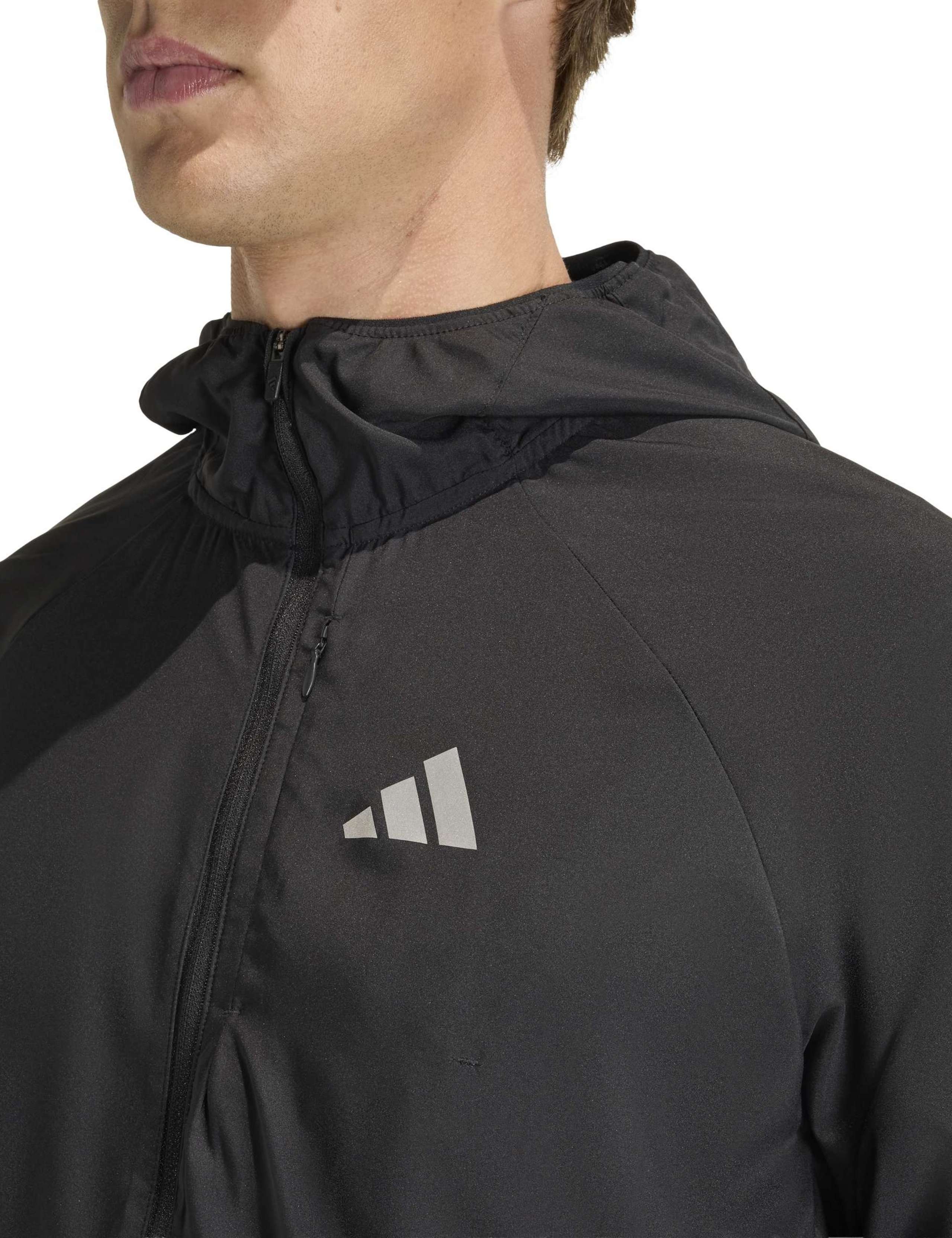 Lightweight Running Essentials Jacket 5 of 6