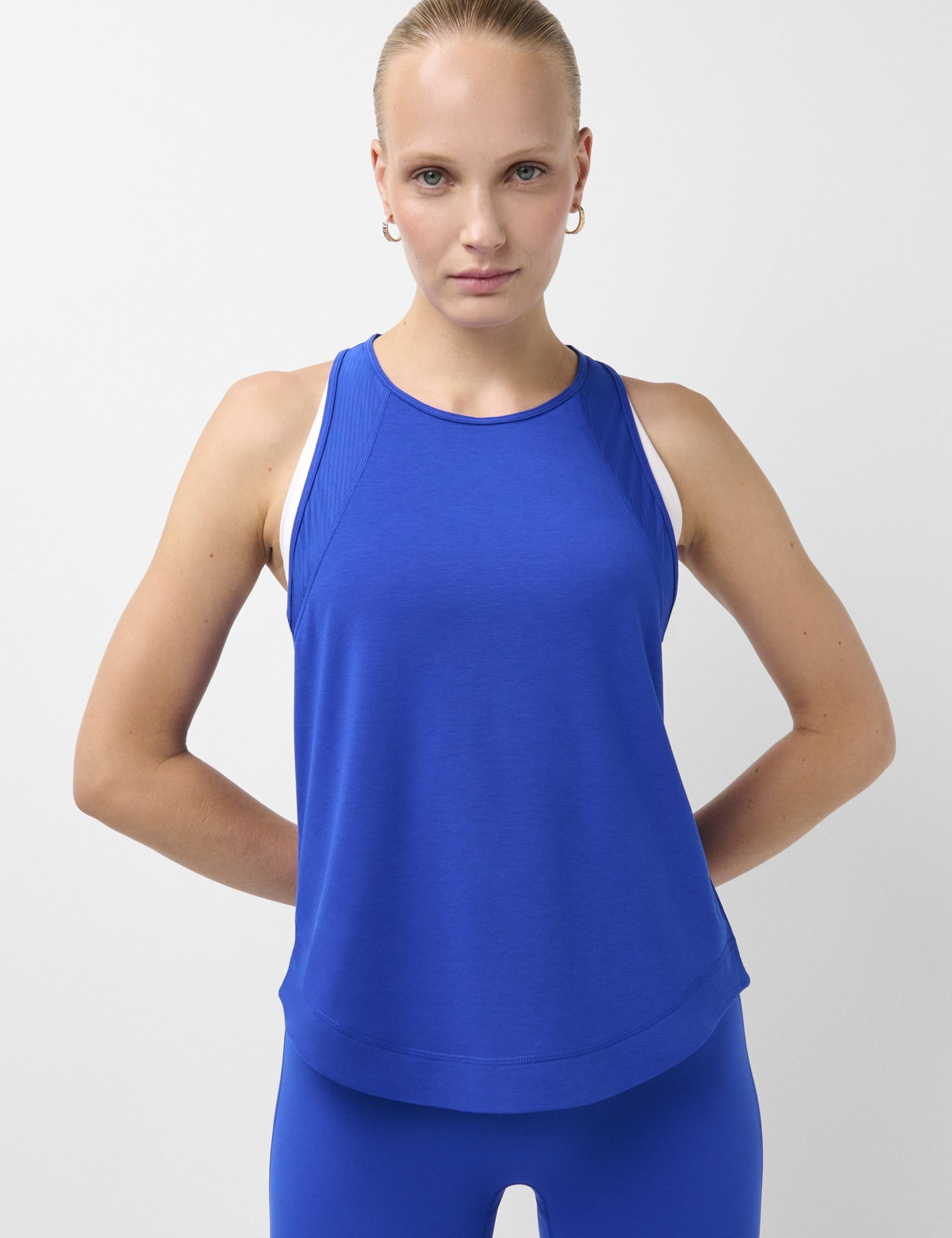 Breathe Easy Mesh Racer Back Running Vest 1 of 7