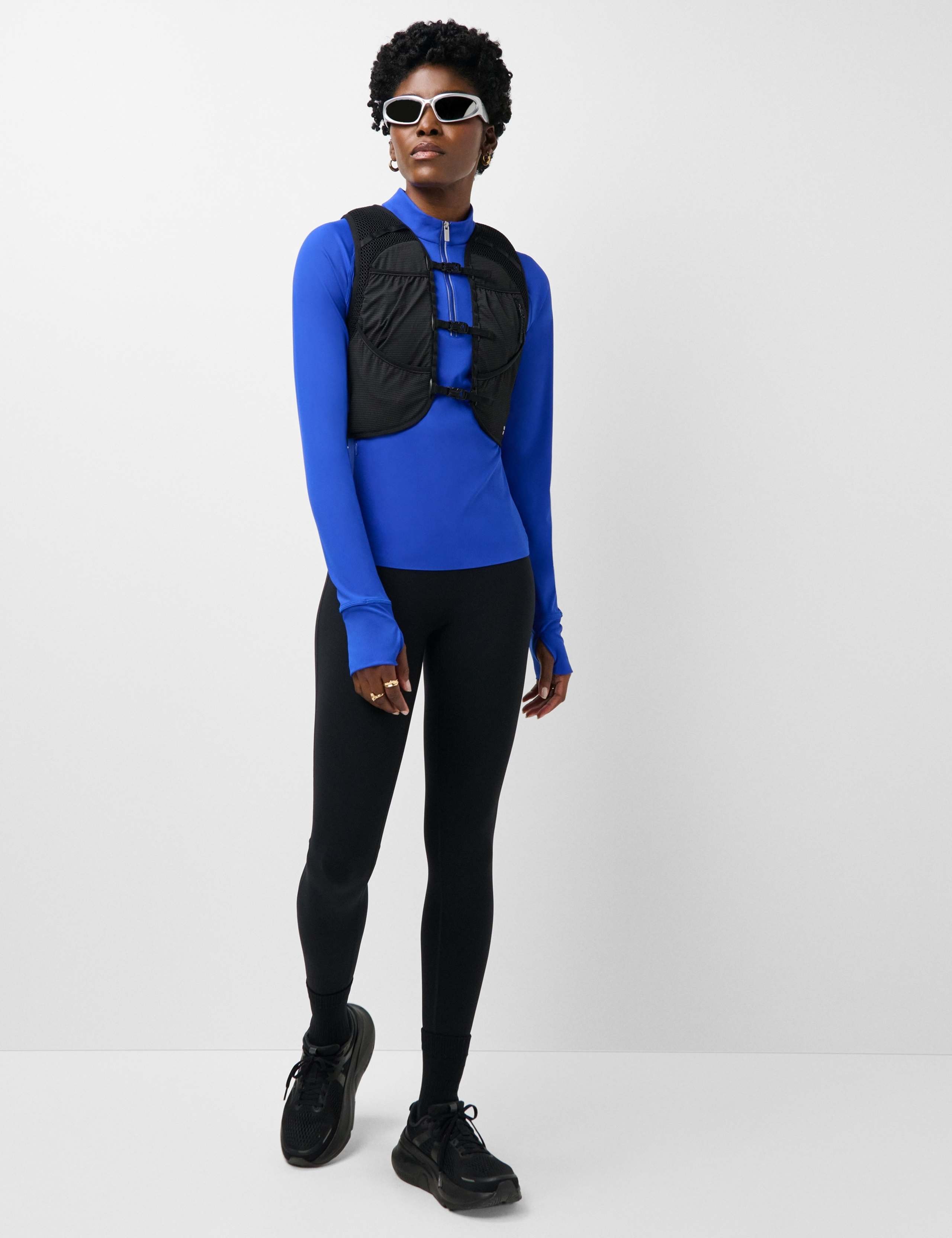 Runner's High 6 Pocket Running Vest 4 of 11