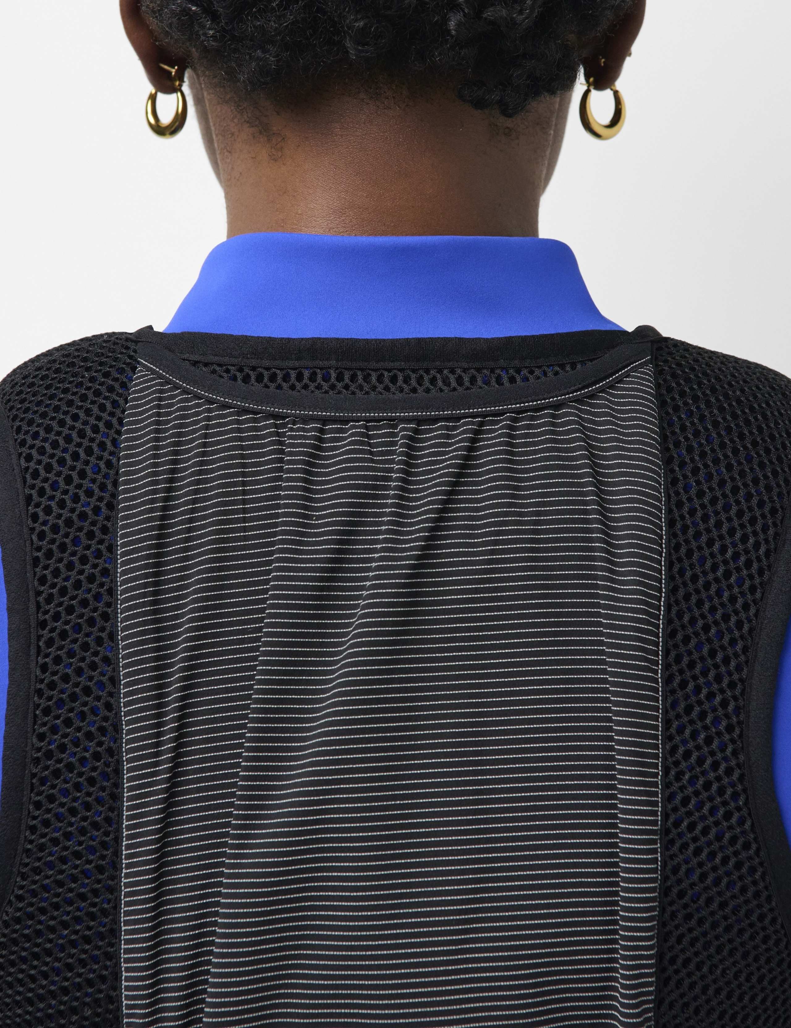Runner's High 6 Pocket Running Vest 6 of 11
