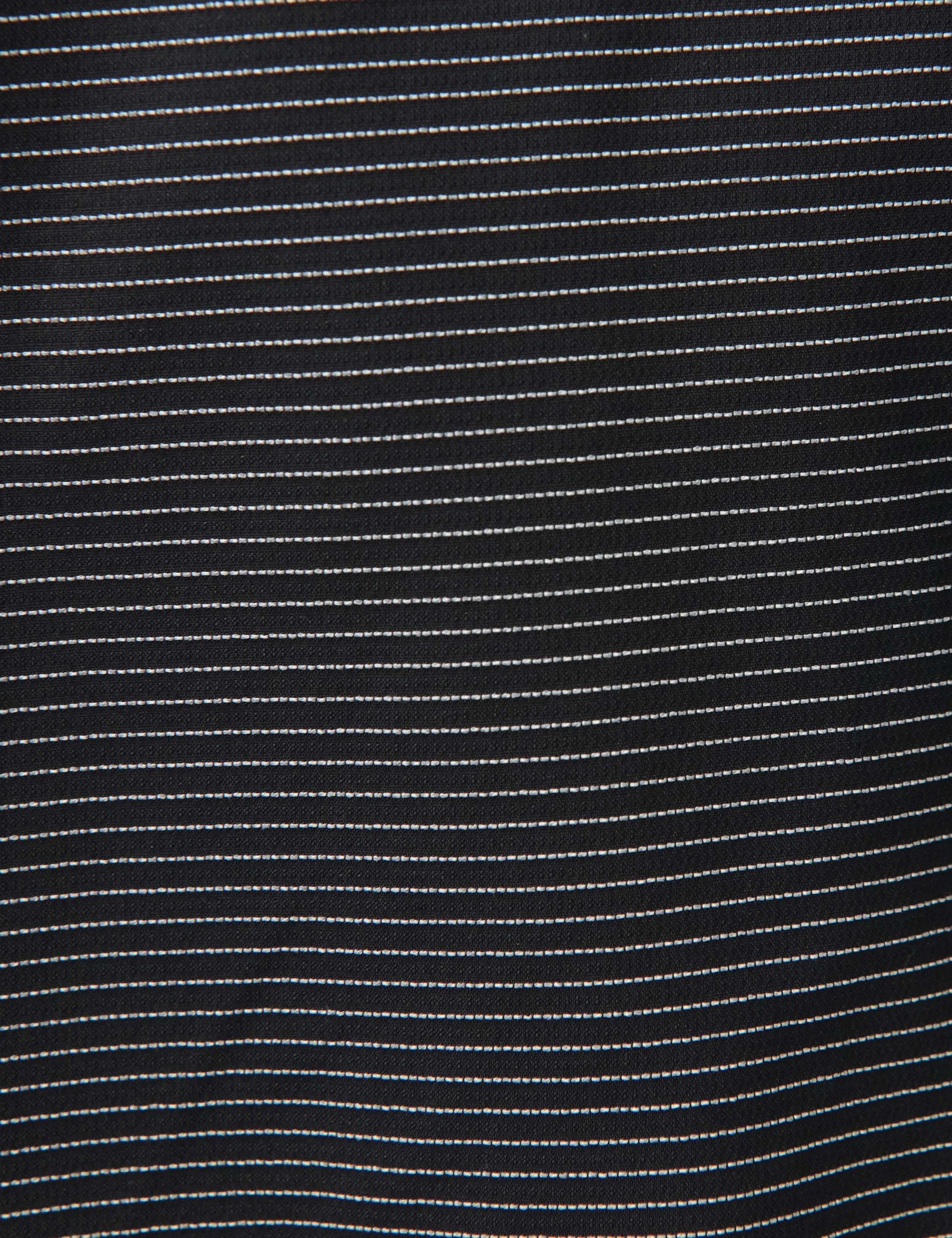 Runner's High 6 Pocket Running Vest 10 of 11