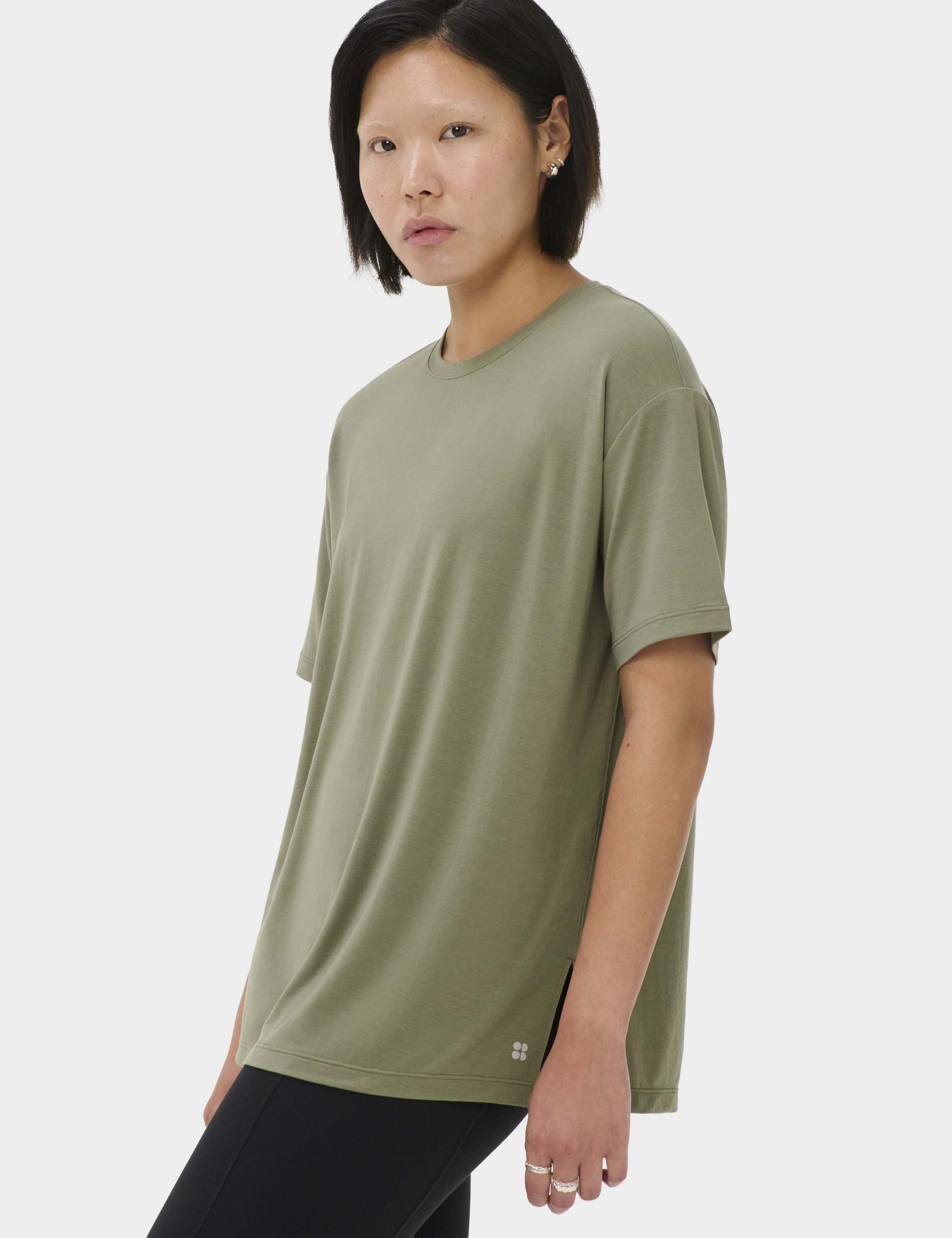 Soft Flow Studio Relaxed T-Shirt 7 of 7