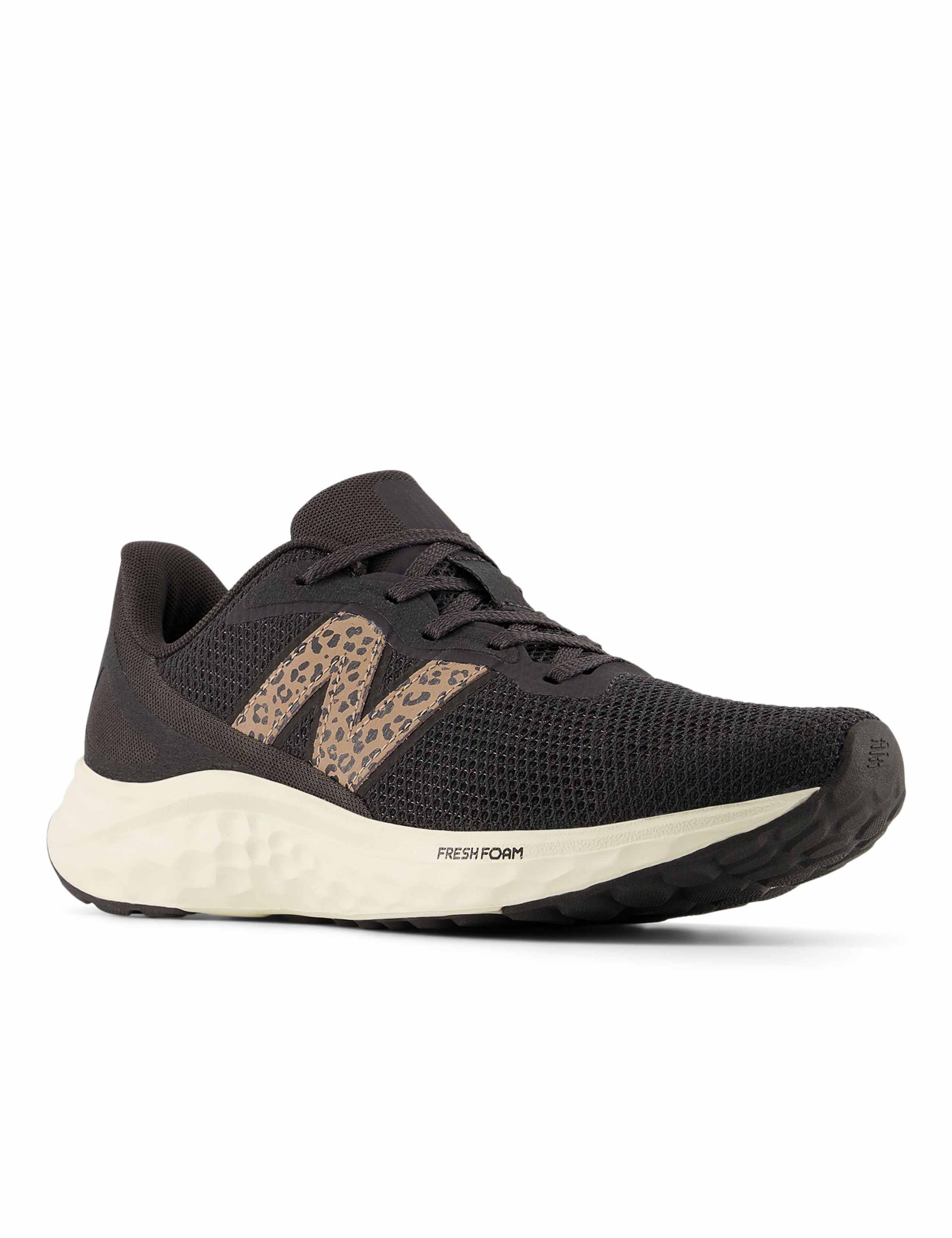 Fresh Foam Arishi V4 Trainers 2 of 5