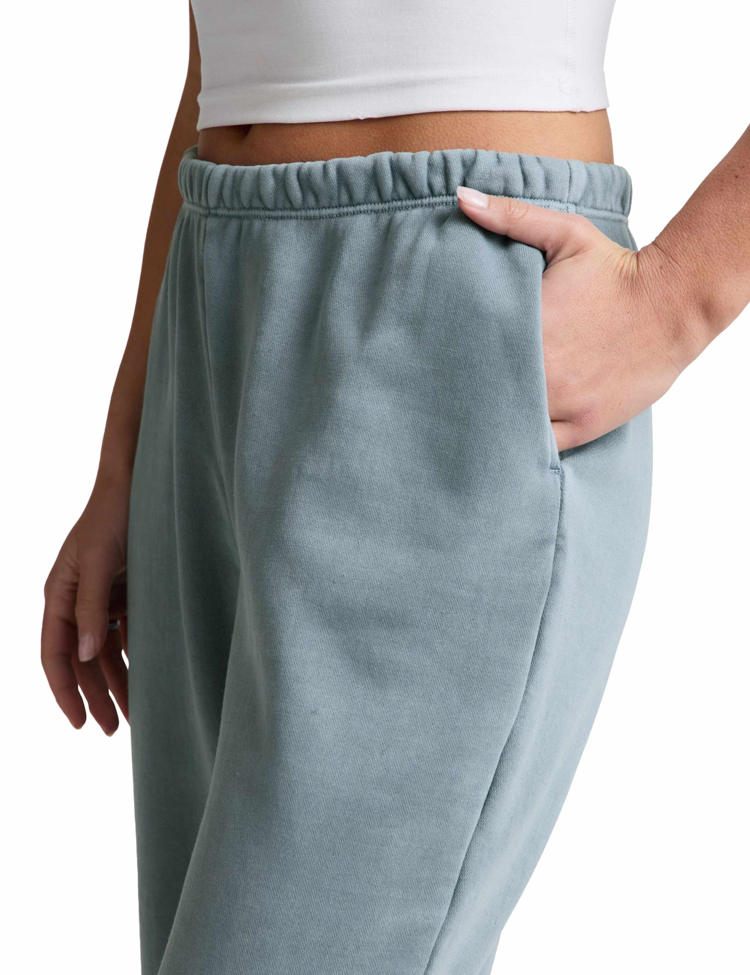 Fade Out Mid Rise Straight Leg Sweatpant 3 of 3
