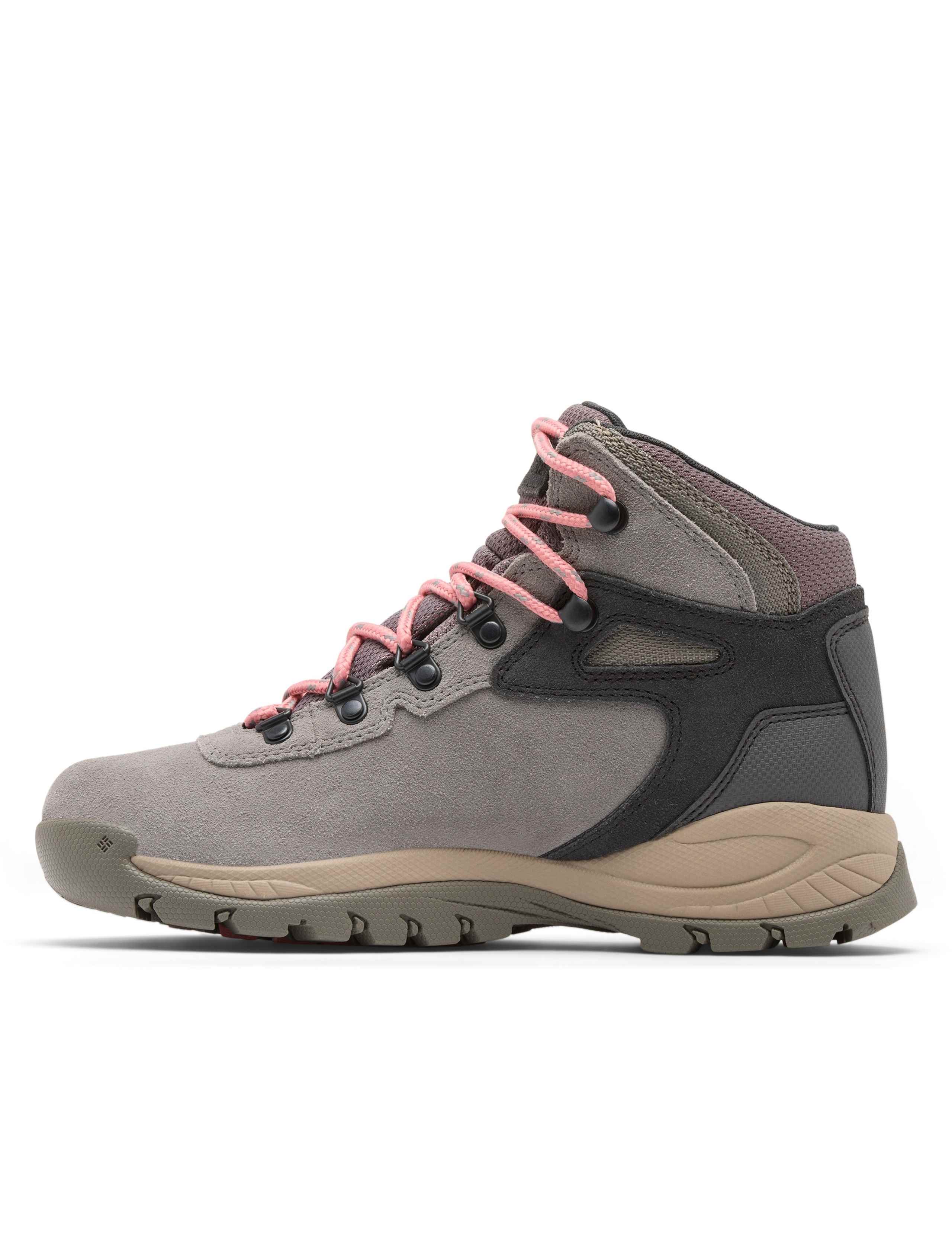 Newton Ridge Plus Amped Waterproof Walking Shoe 7 of 10