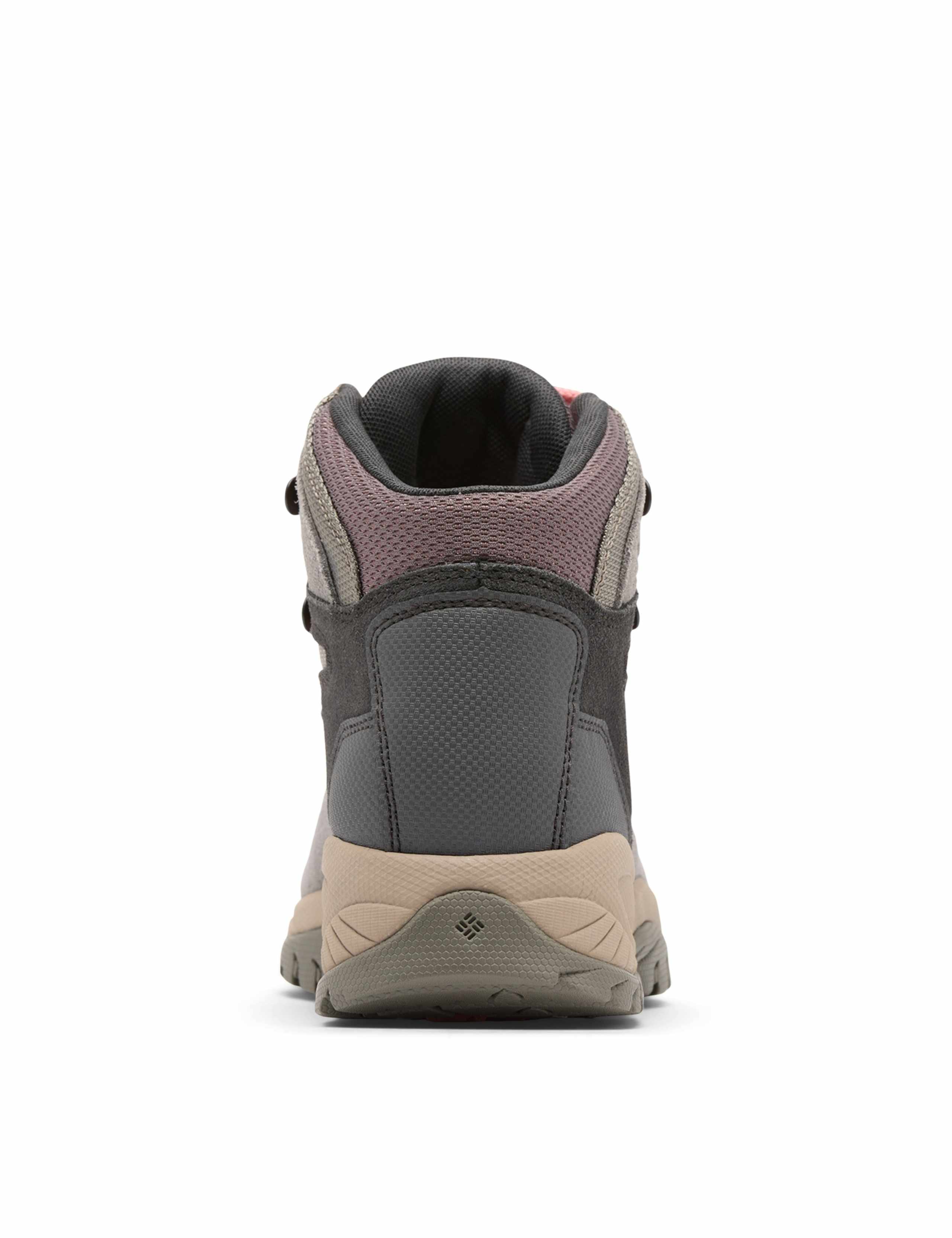 Newton Ridge Plus Amped Waterproof Walking Shoe 9 of 10