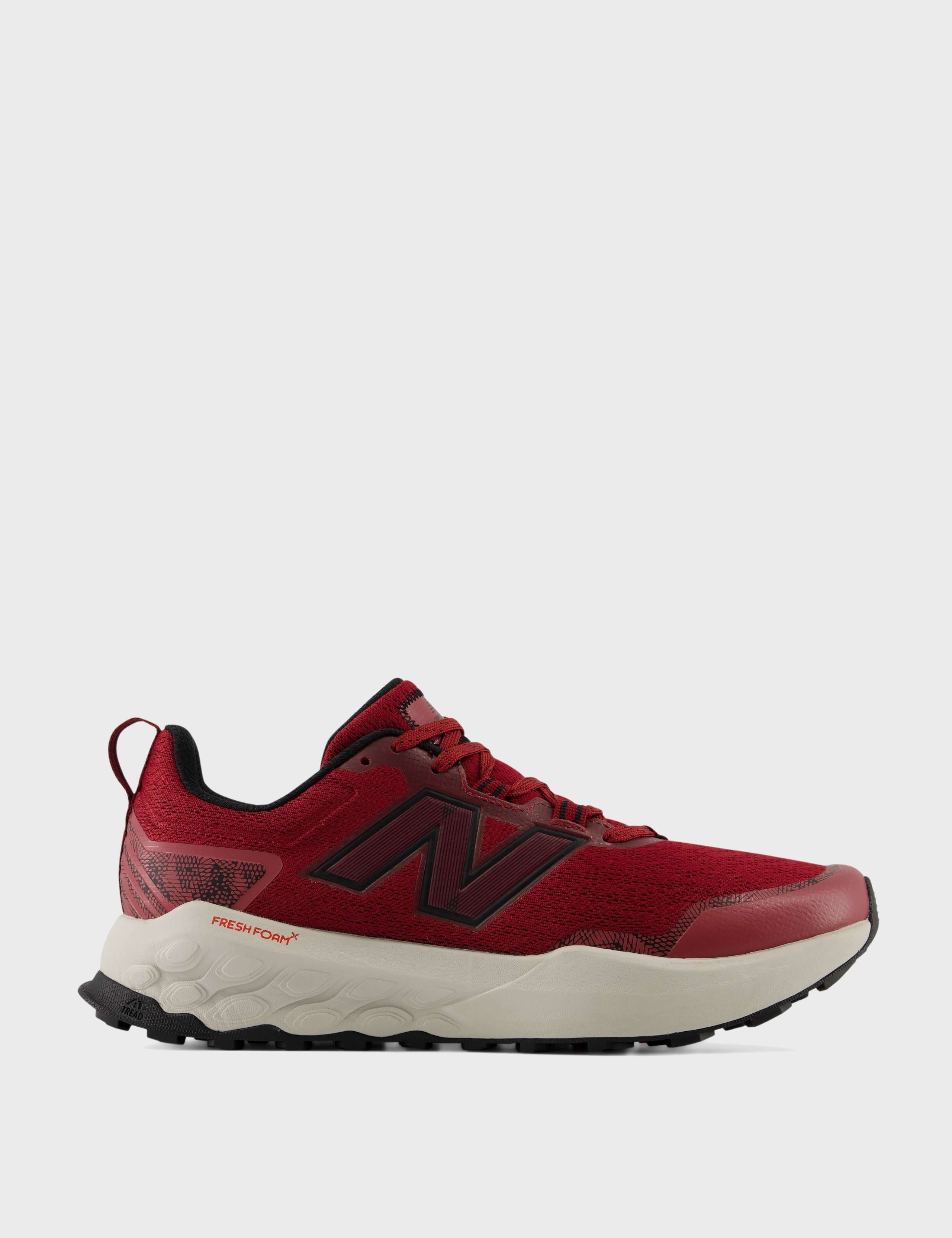 Garoé V2 Trainers 1 of 6