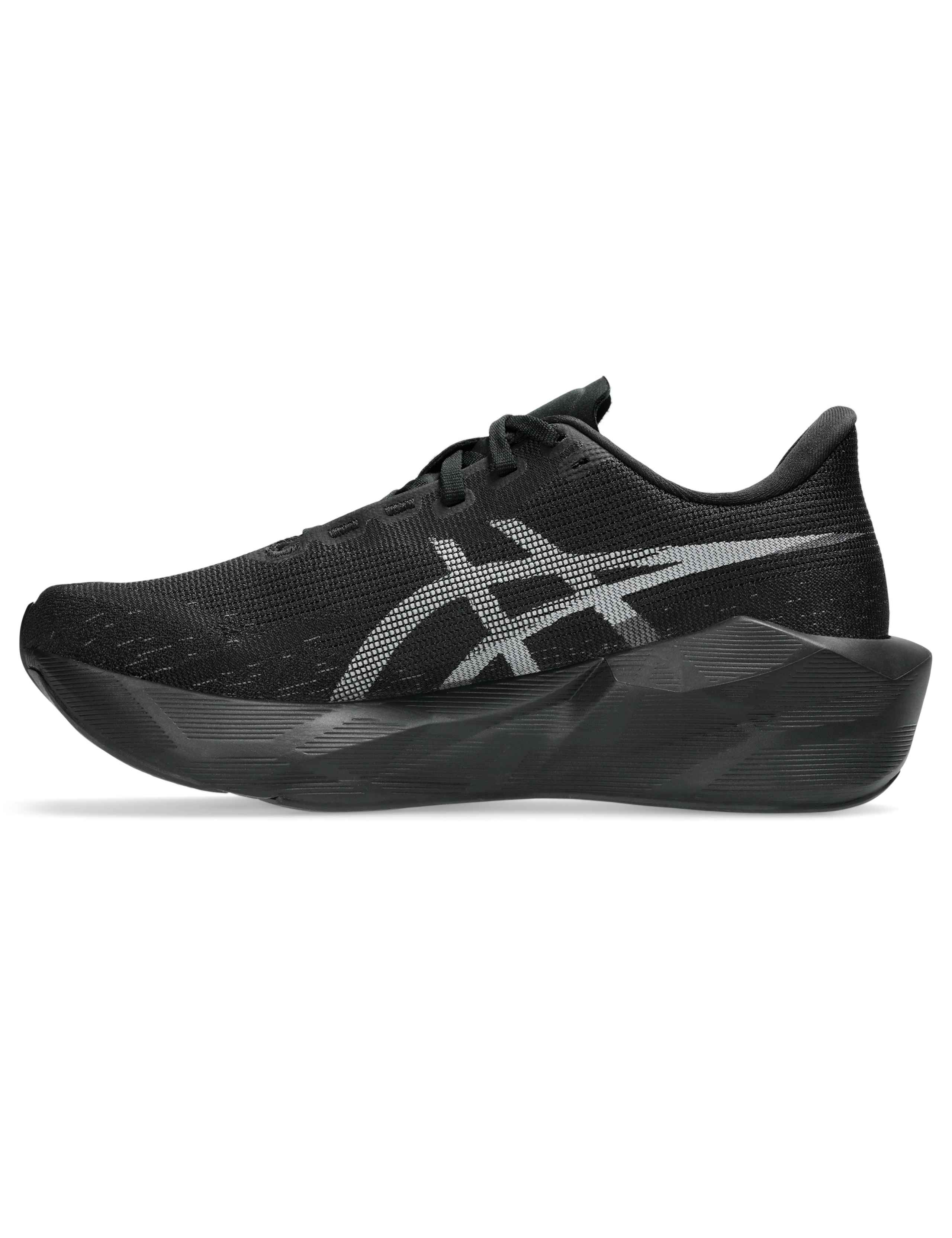 Novablast 6 Running Trainers 2 of 7