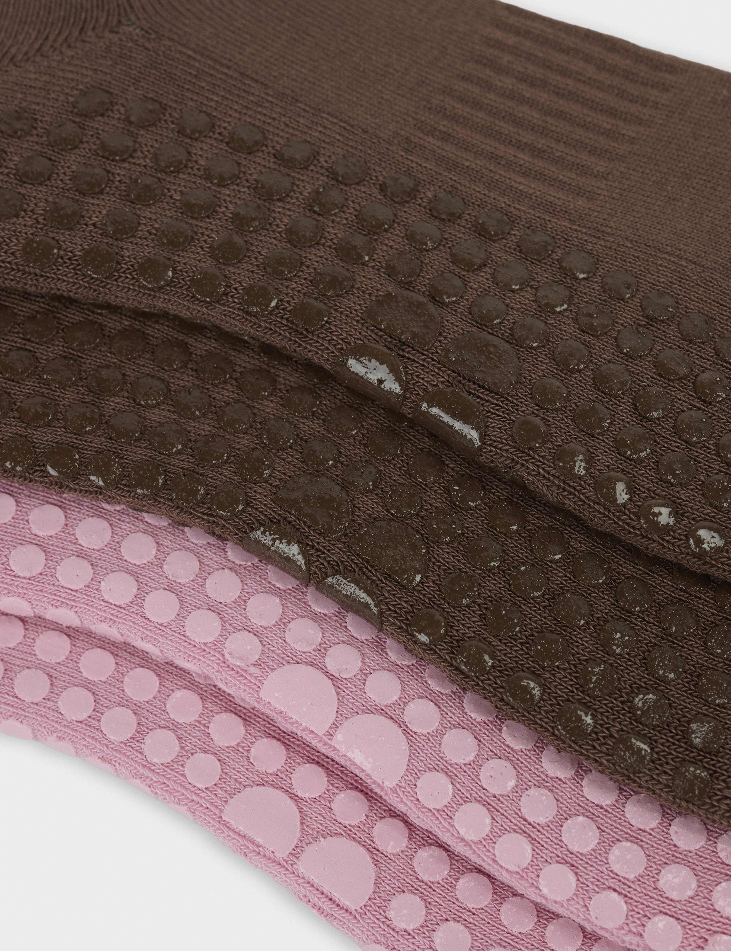 2 Pack Cotton Rich Pilates Crew Gripper Socks 4 of 4