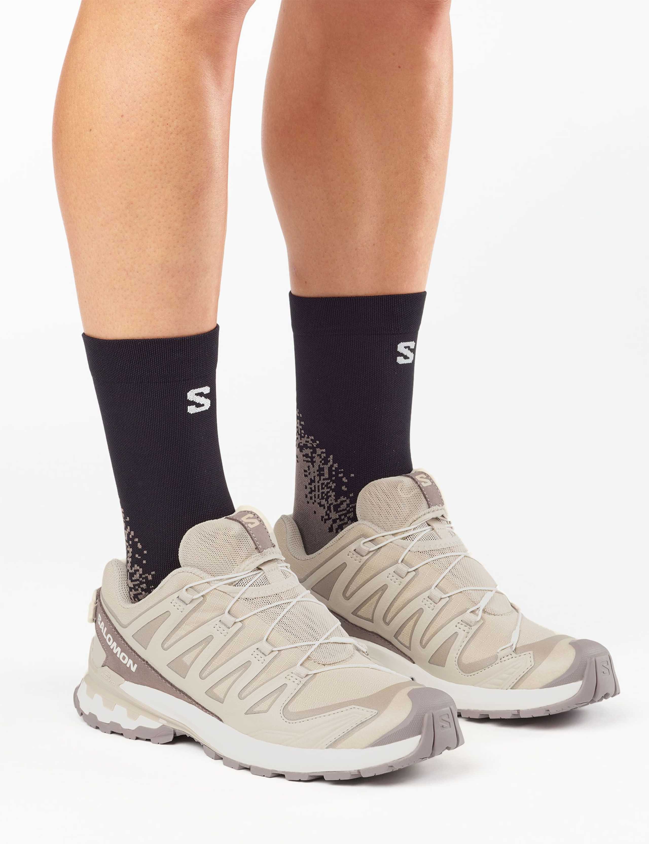 XA Pro 3D V9 Lace-Up Trainers 4 of 6