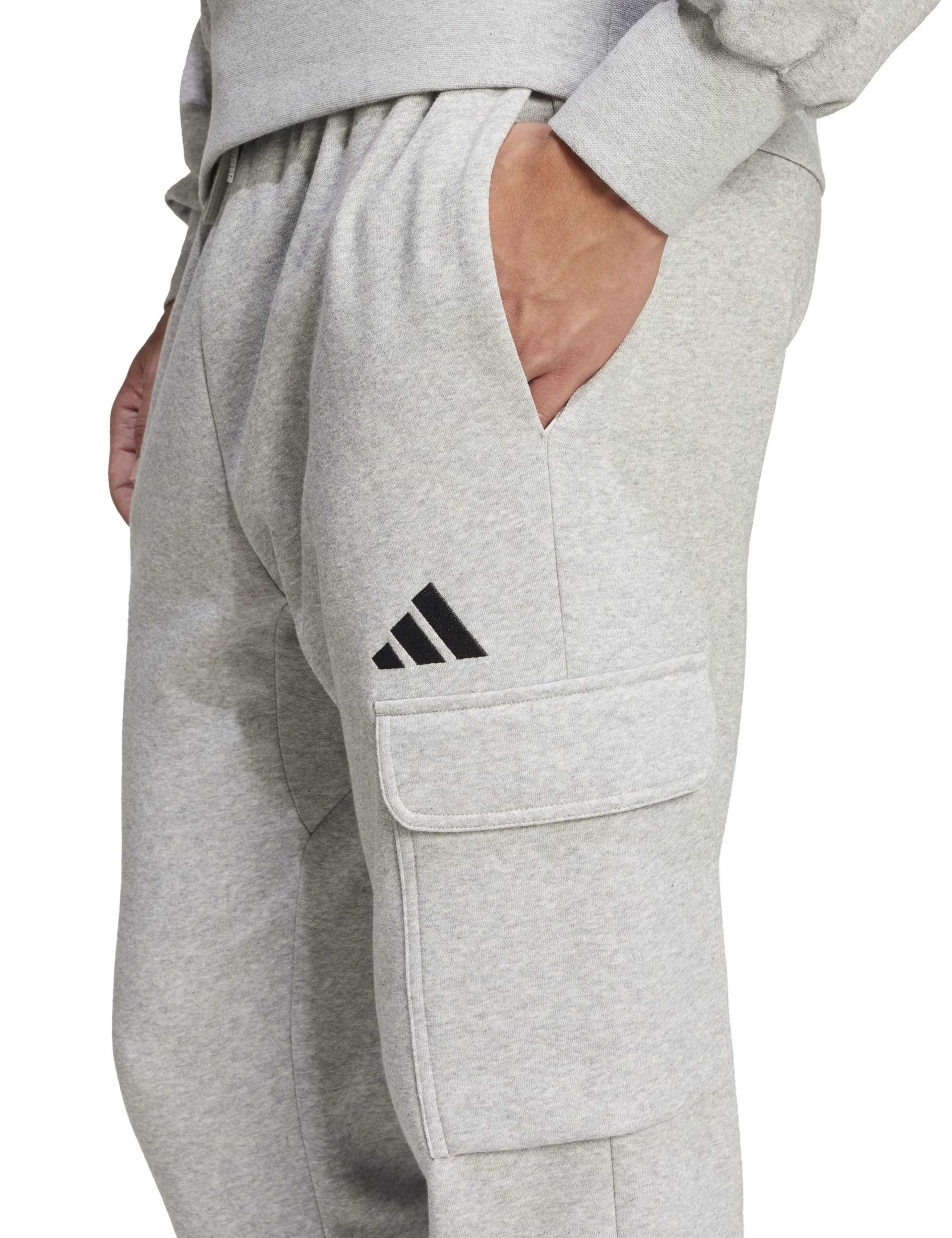 Essentials Feelcozy Fleece Cargo Joggers 6 of 6