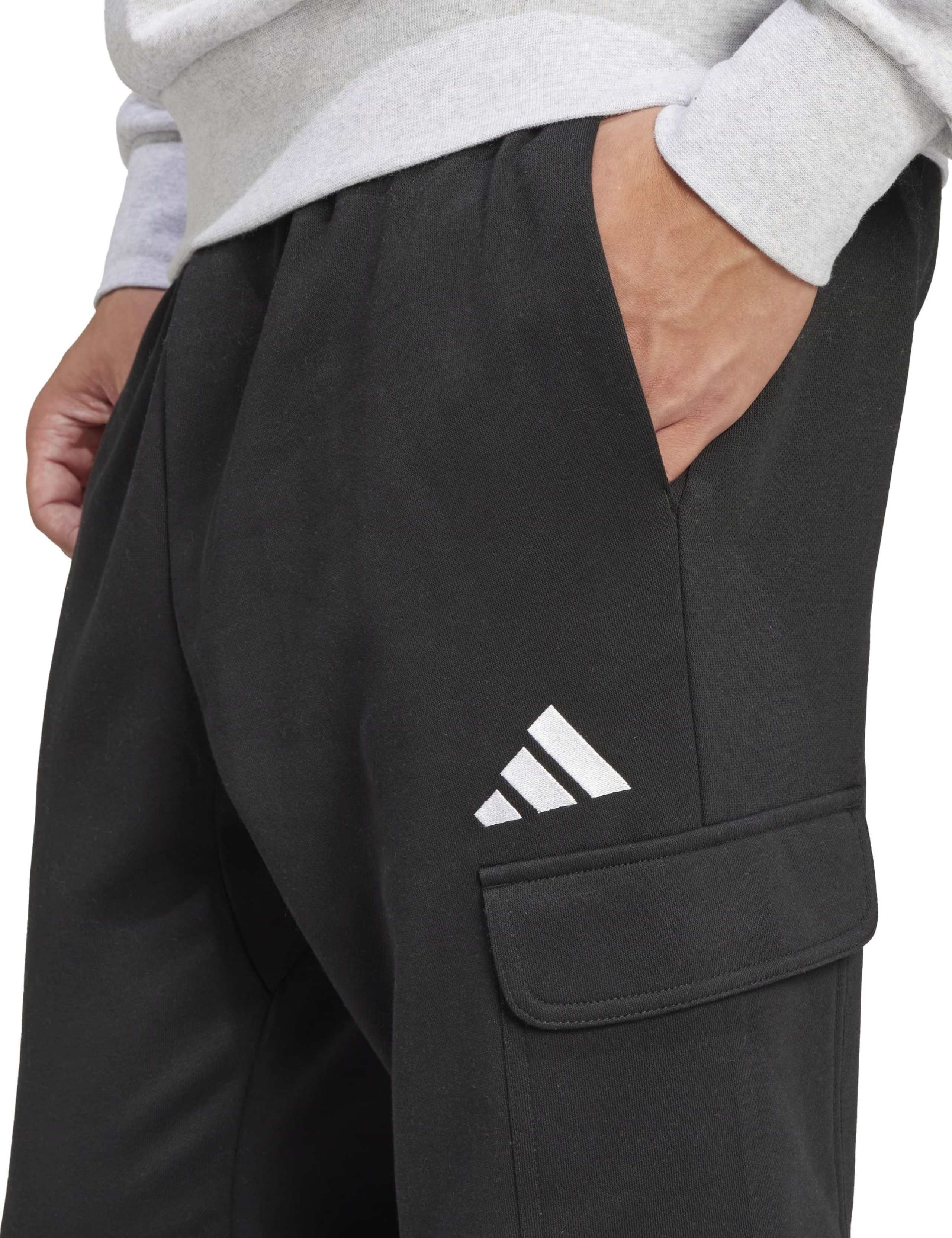 Essentials Feelcozy Fleece Cargo Joggers 5 of 6
