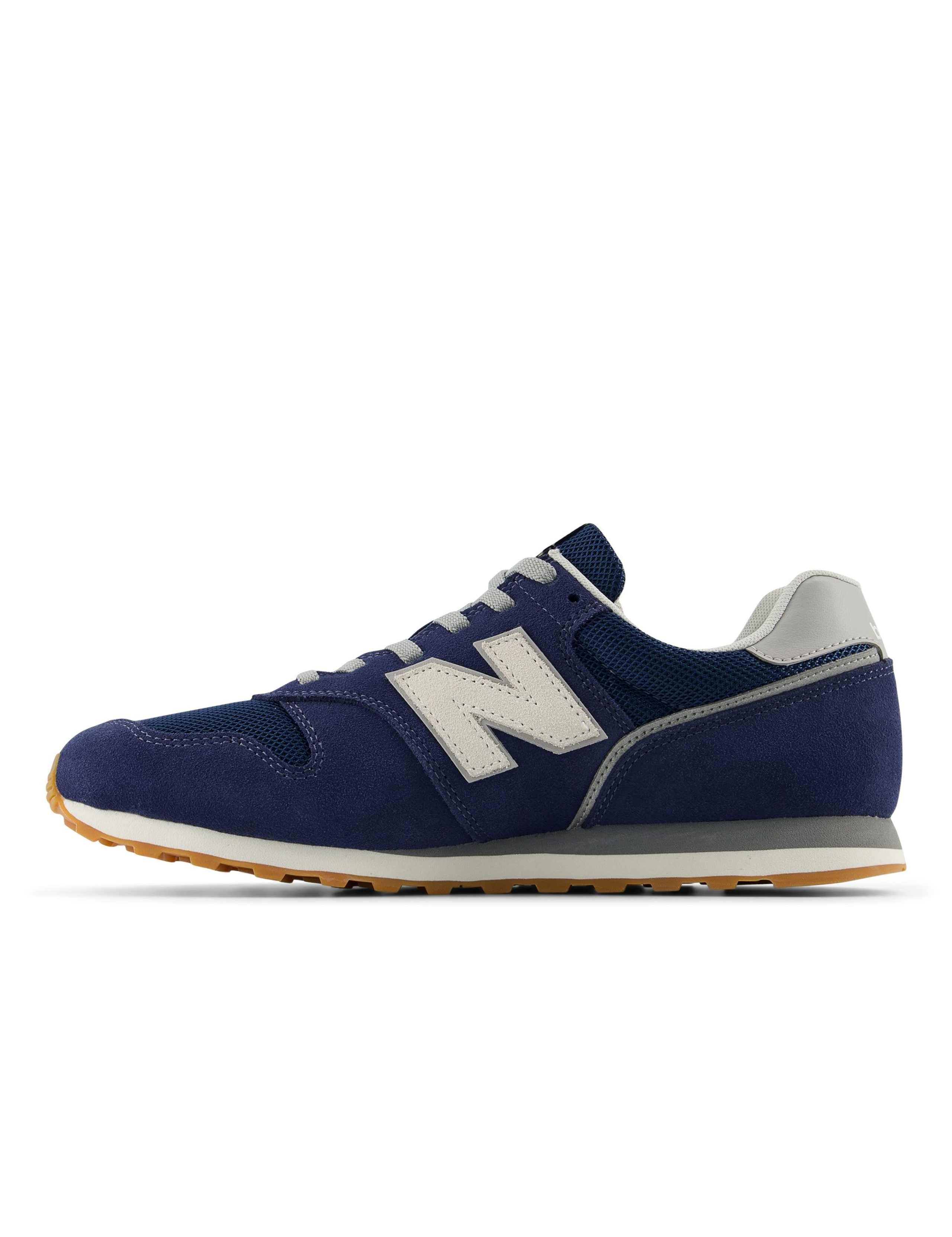 373 Trainers 2 of 9