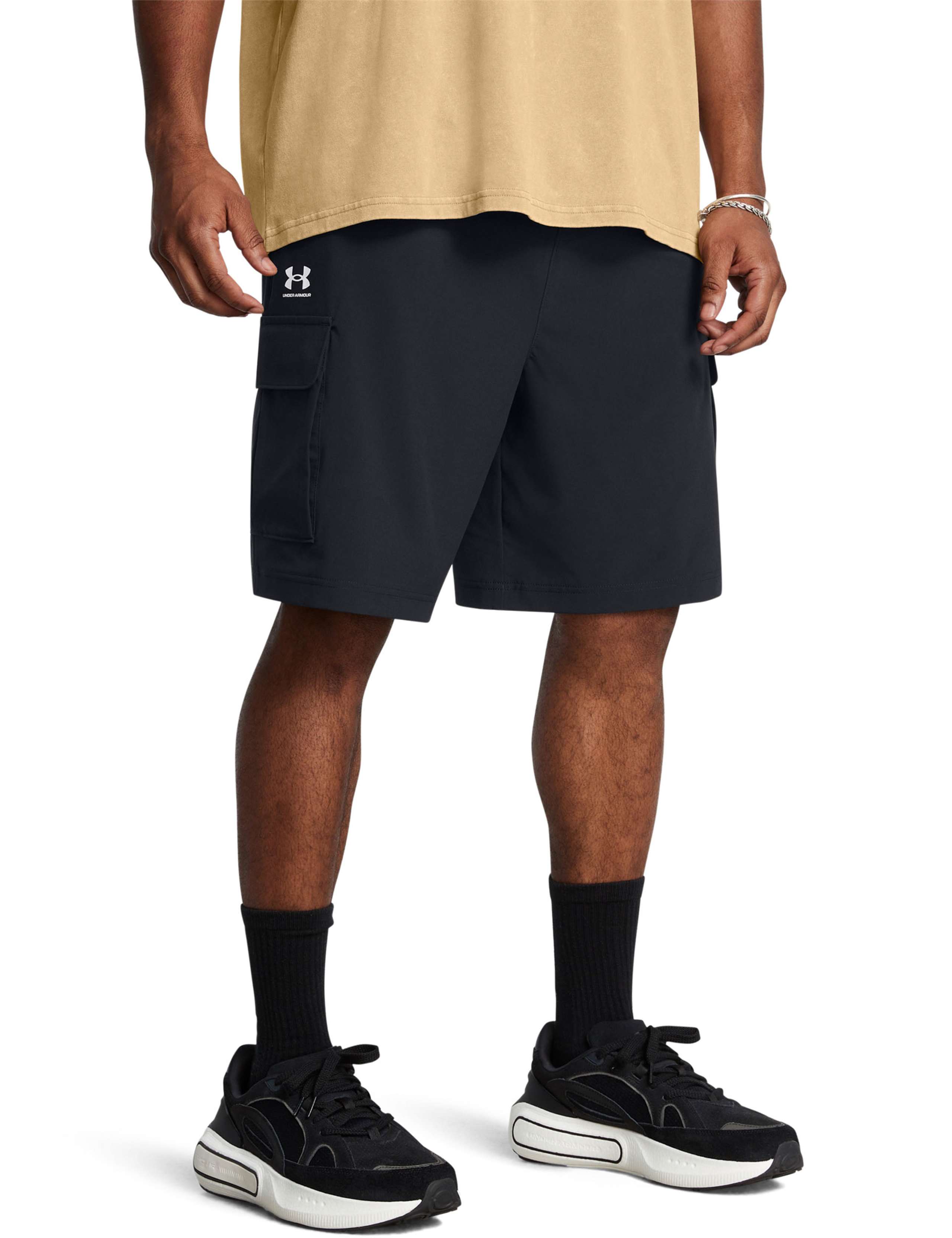 Vibe Woven Cargo Stretch Active Shorts 1 of 5