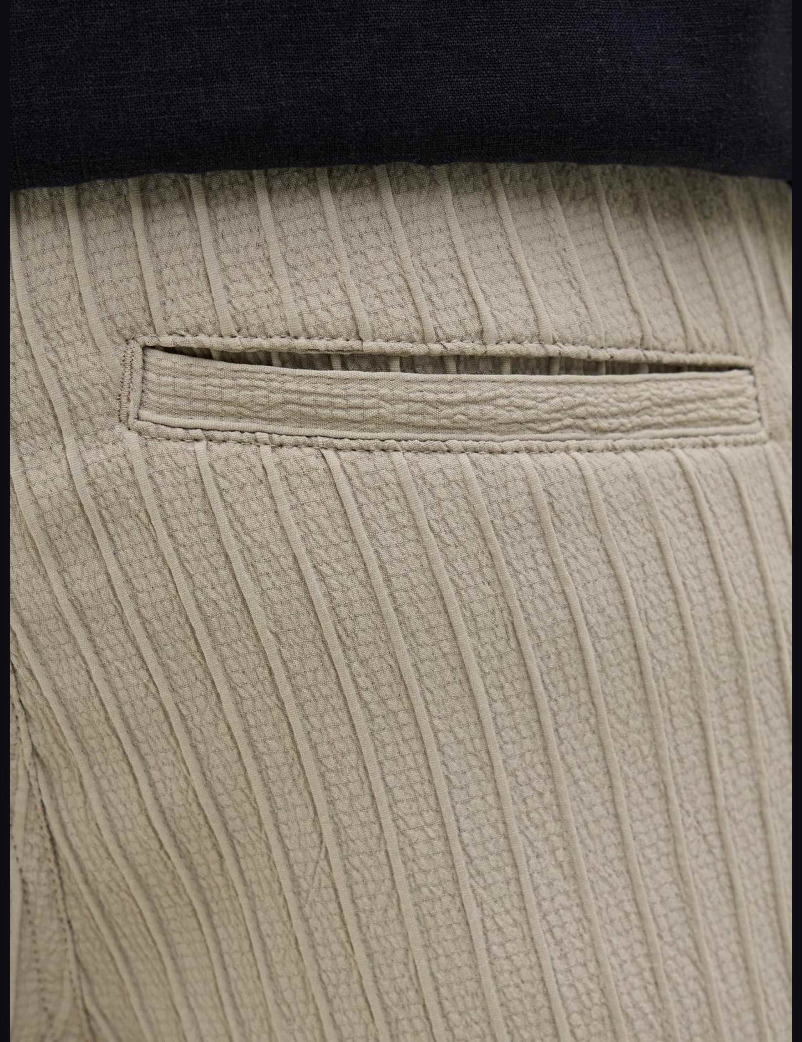 Elasticated Waist Shorts (8-16 Yrs) 7 of 7