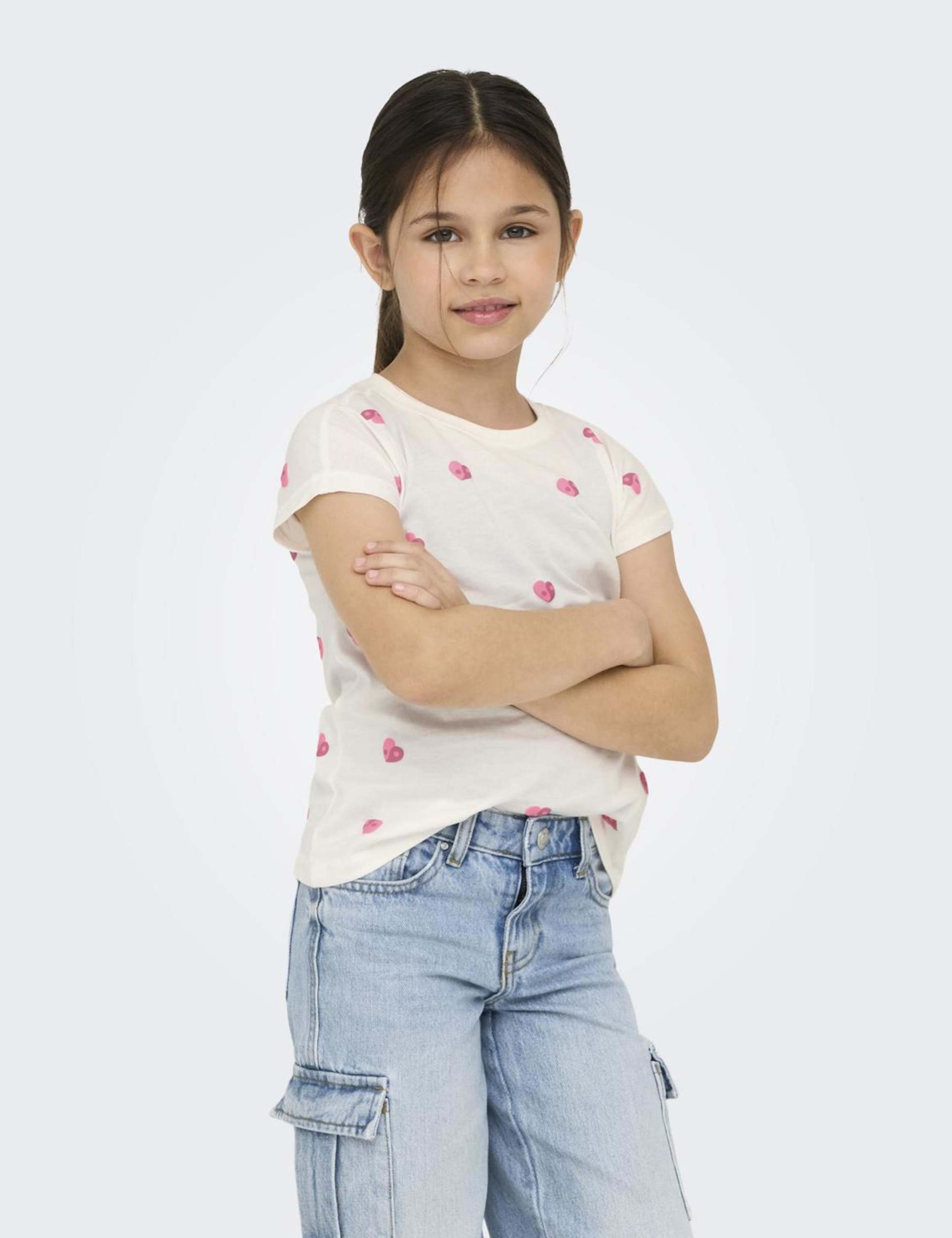 Pure Cotton Hearts Embroidered T-Shirt (7-14 Yrs) 4 of 5