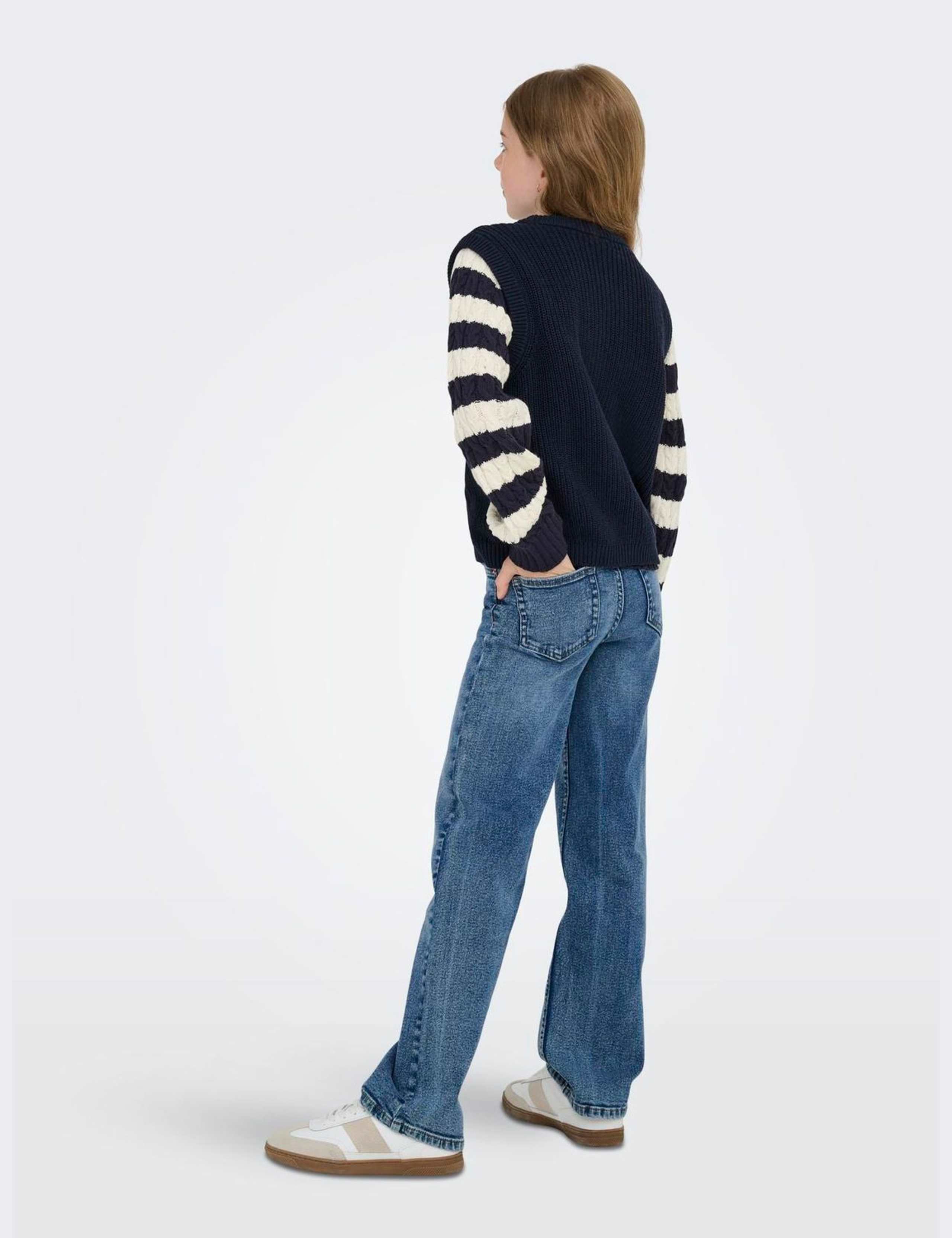 Pure Cotton Knitted Vest (7-14 Yrs) 4 of 5