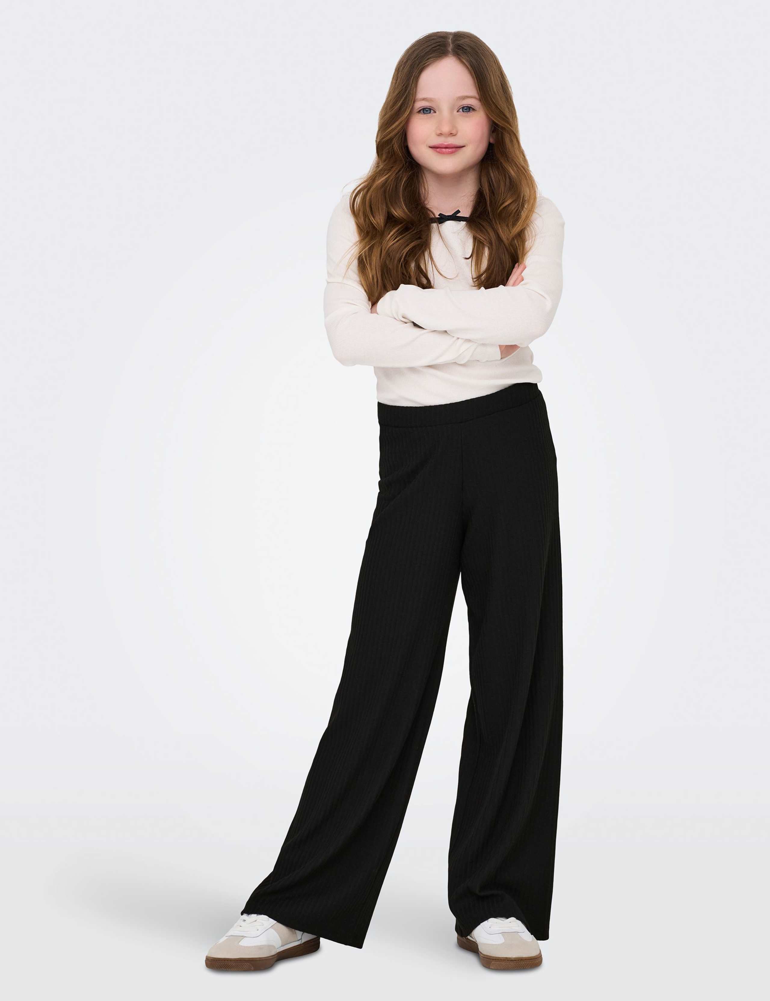 Relaxed Elasticated Waist Trousers (8-14 Yrs) 1 of 7