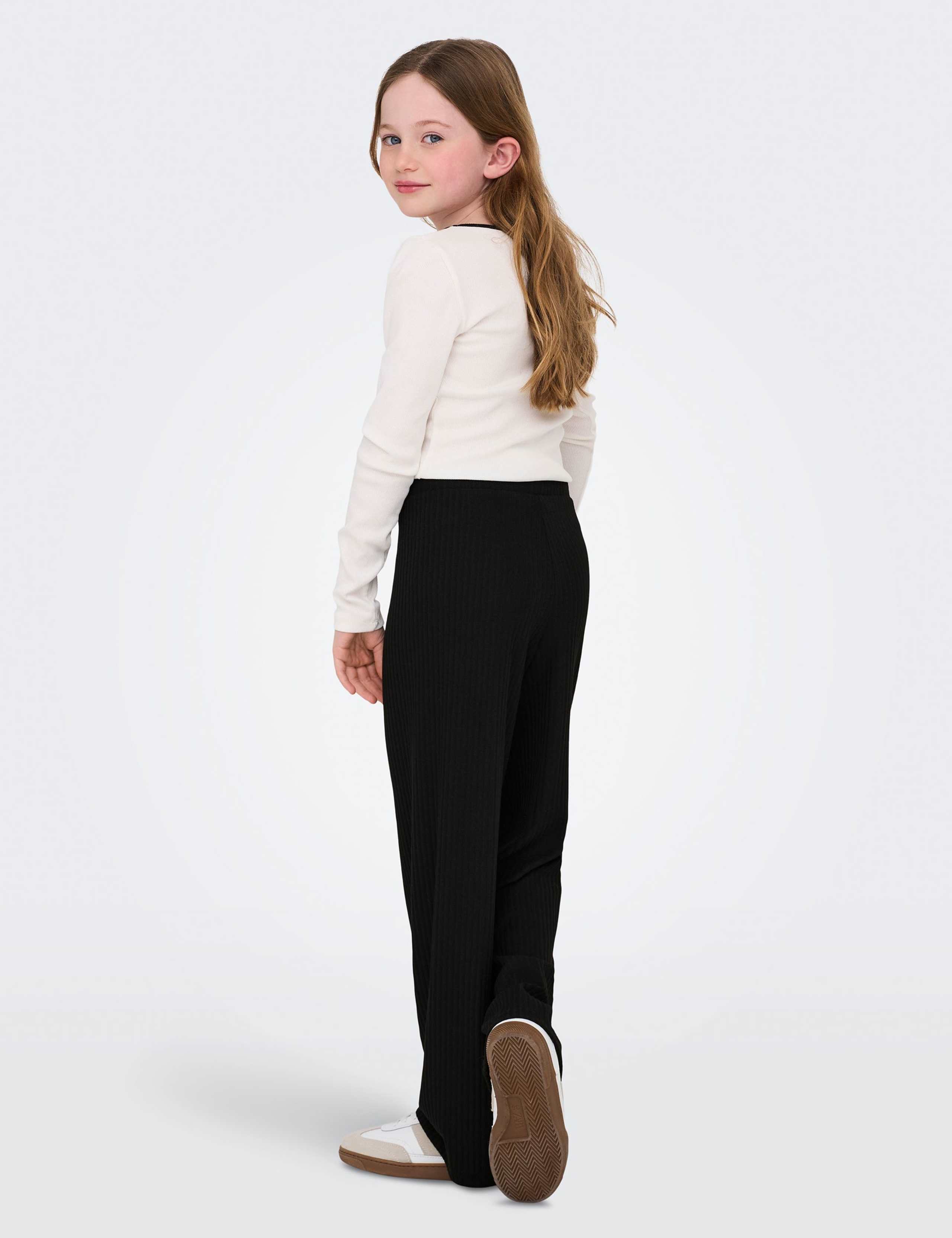 Relaxed Elasticated Waist Trousers (8-14 Years) 3 of 7