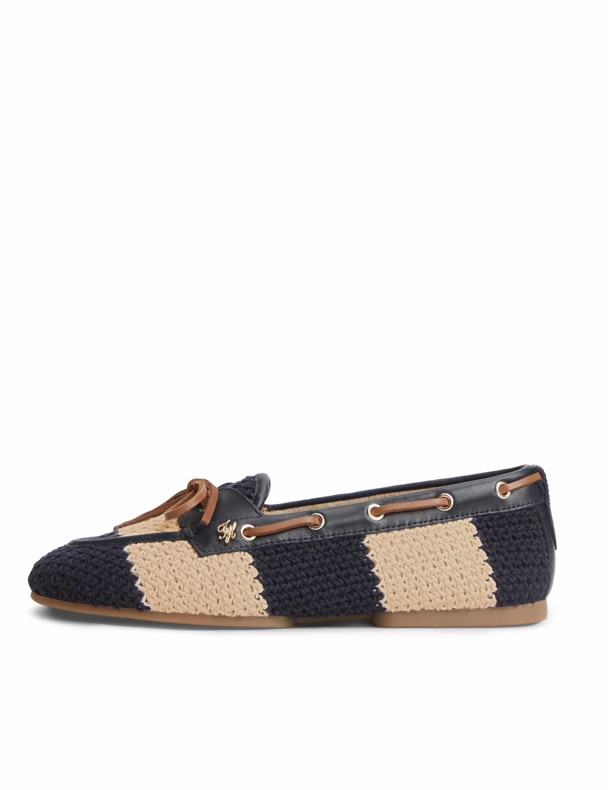 Crochet-Style Boat Shoes 3 of 6
