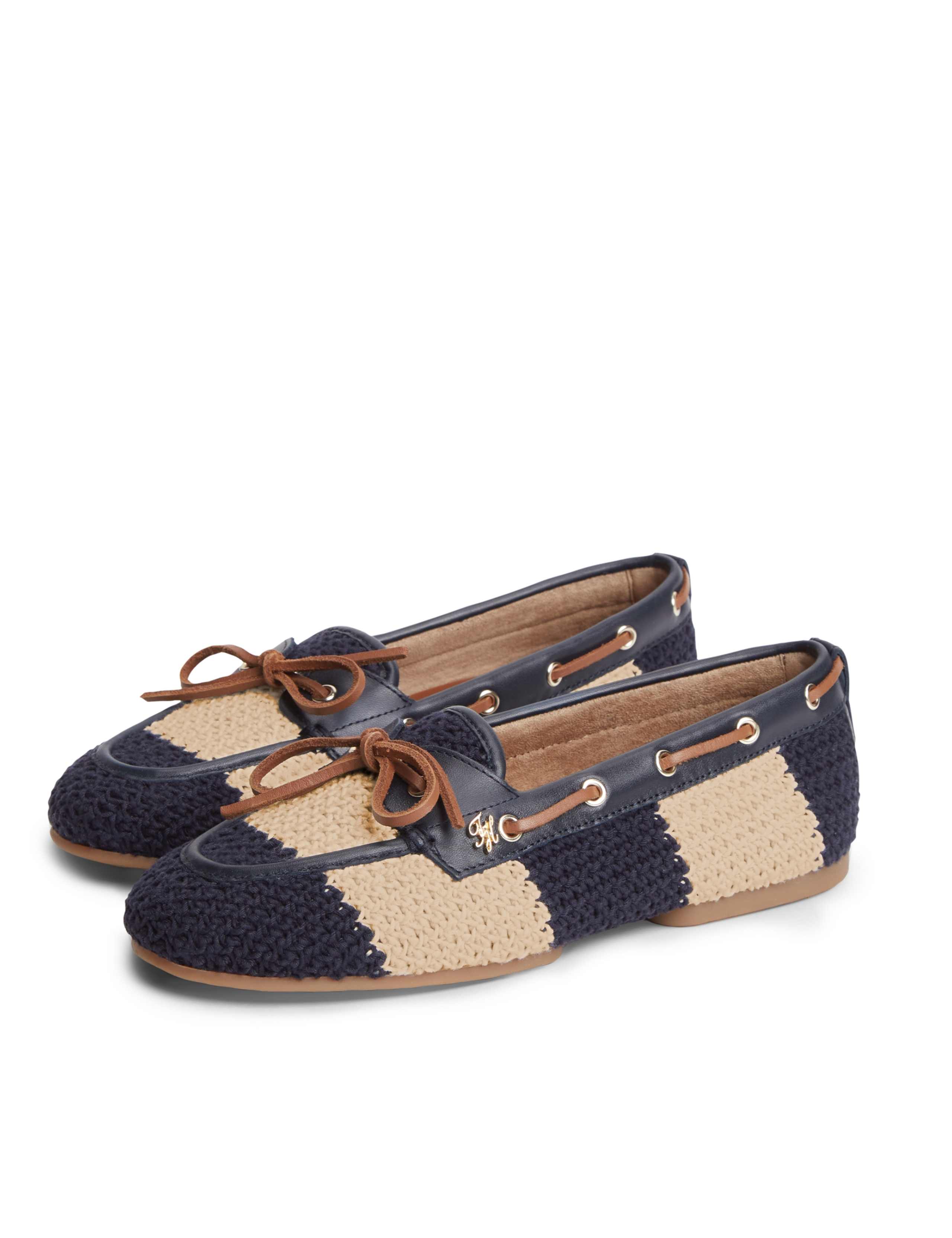 Crochet-Style Boat Shoes 4 of 6