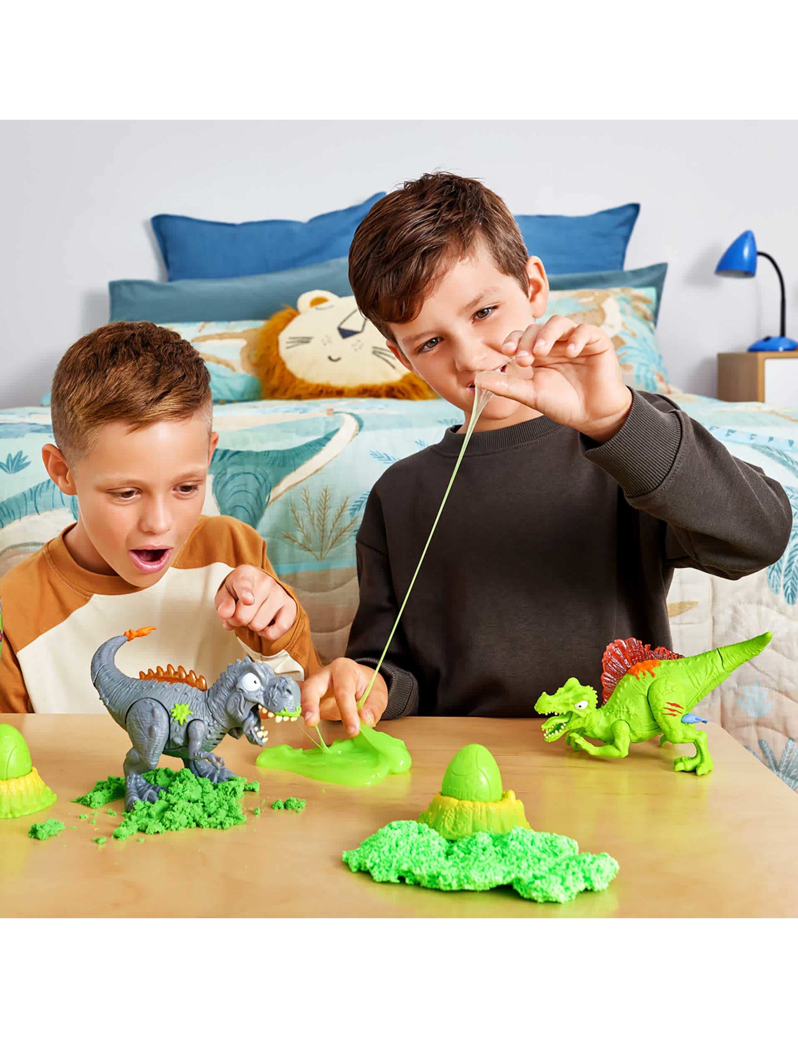 Smashers Mega Jurassic Light Up Dino Egg (3-6 Yrs) 3 of 3