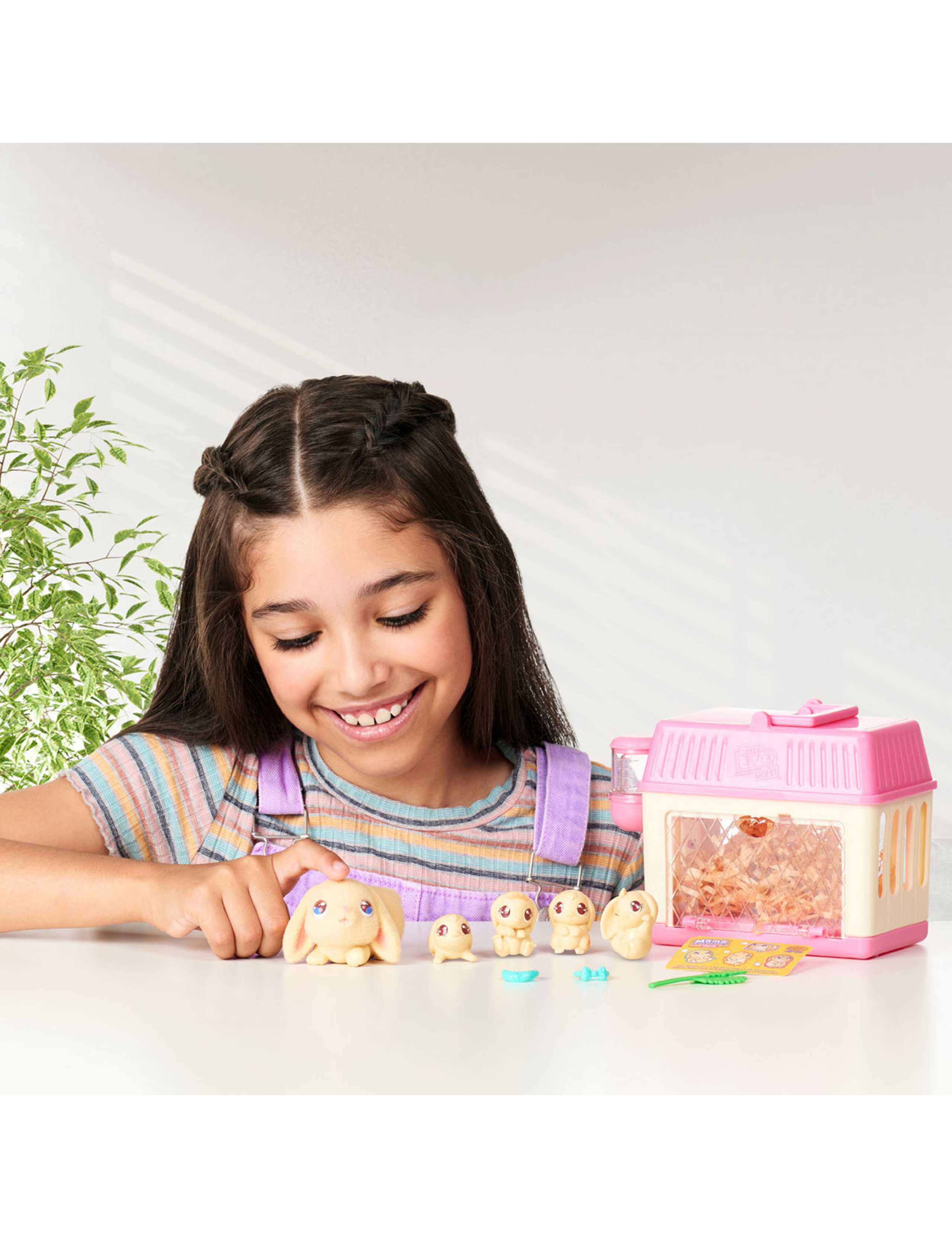 Mama Surprise Minis Lil Bunny Playset (5-7 Yrs) 3 of 8