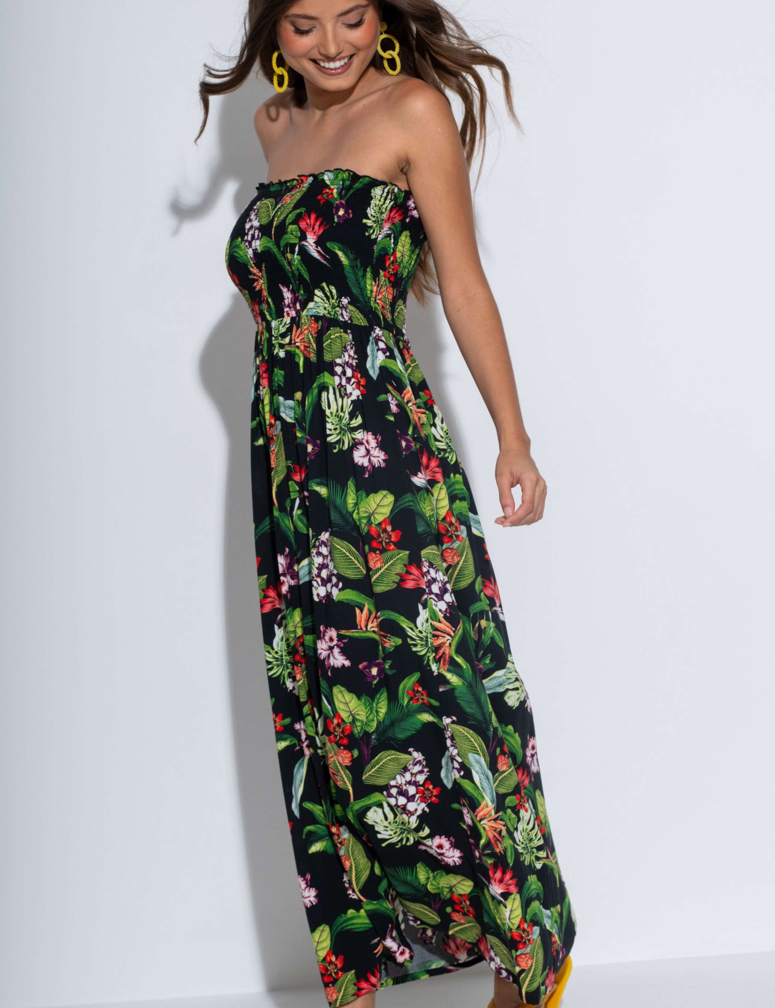 Printed Maxi Shirred Beach Dress 3 of 7