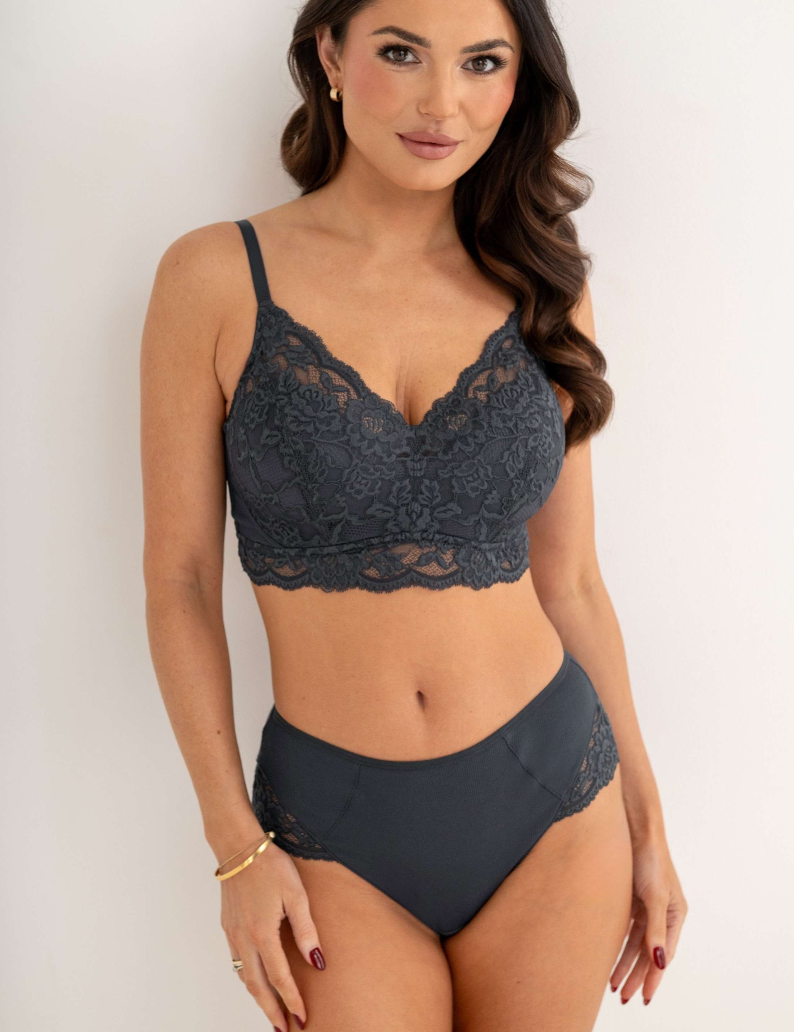 Love To Lounge Lace Non Wired Lounge Bralette DD-FF 5 of 10