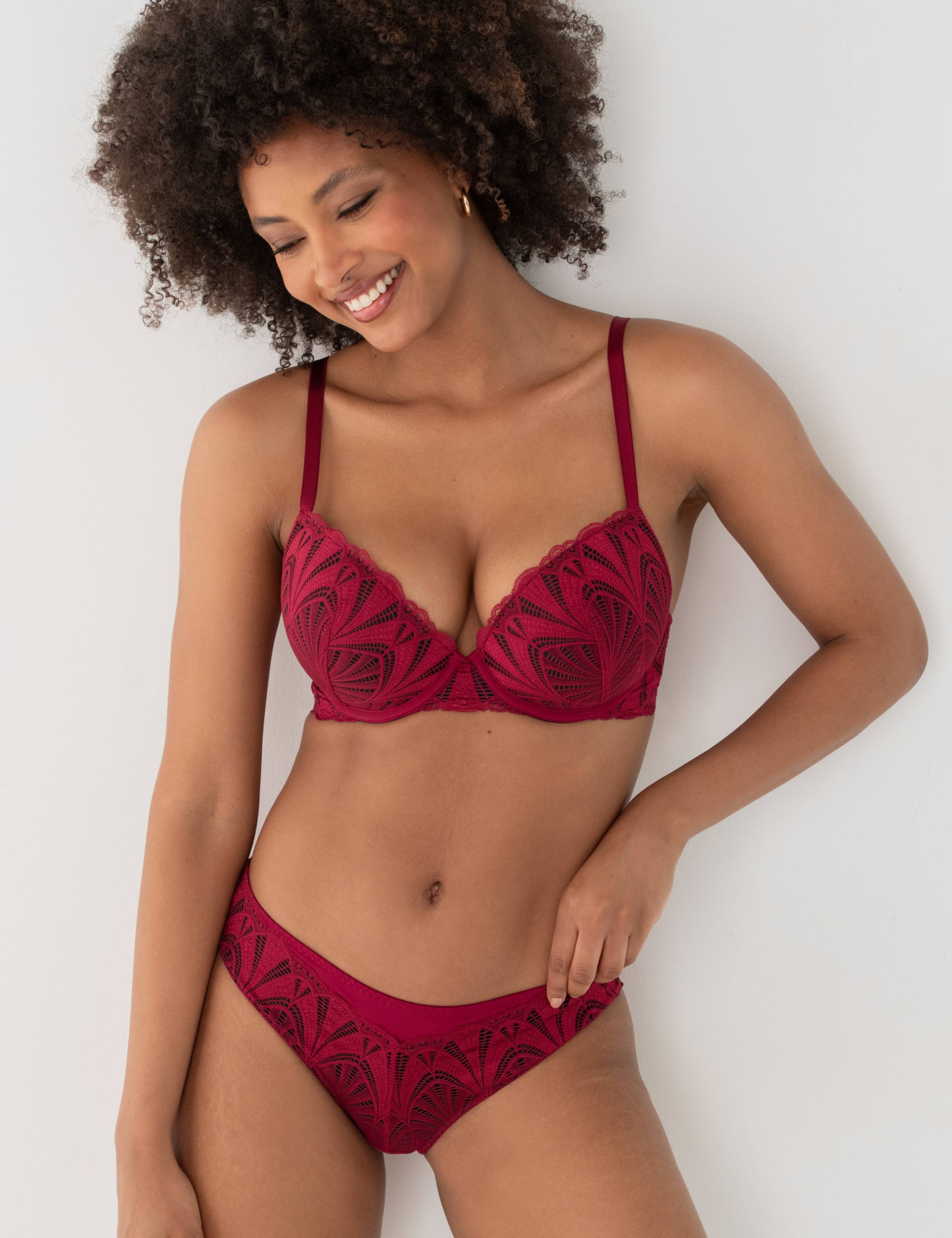 New Romance Emboridery Bikini Knickers 6 of 6