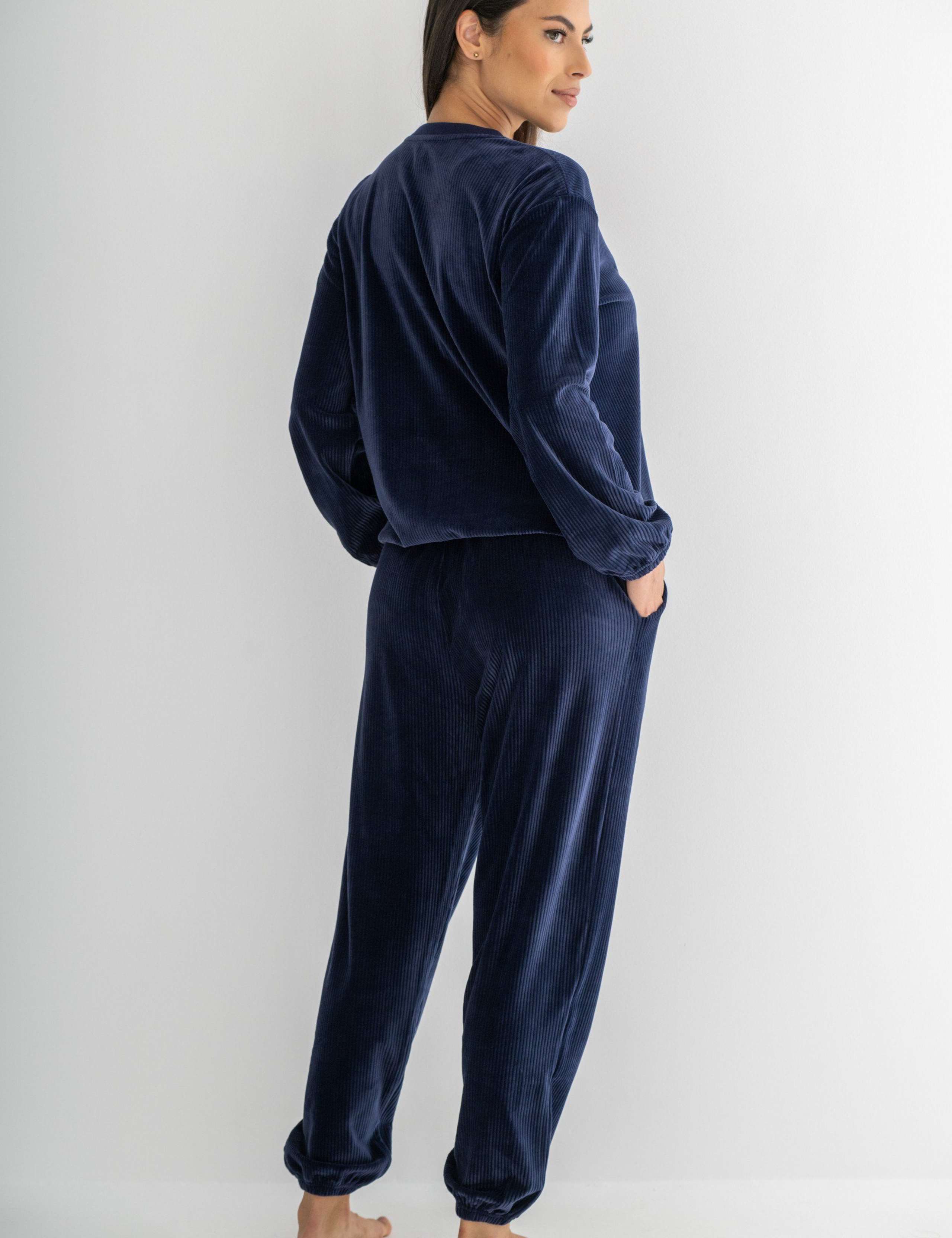 Ribbed Fleece Lounge Set 8 of 10