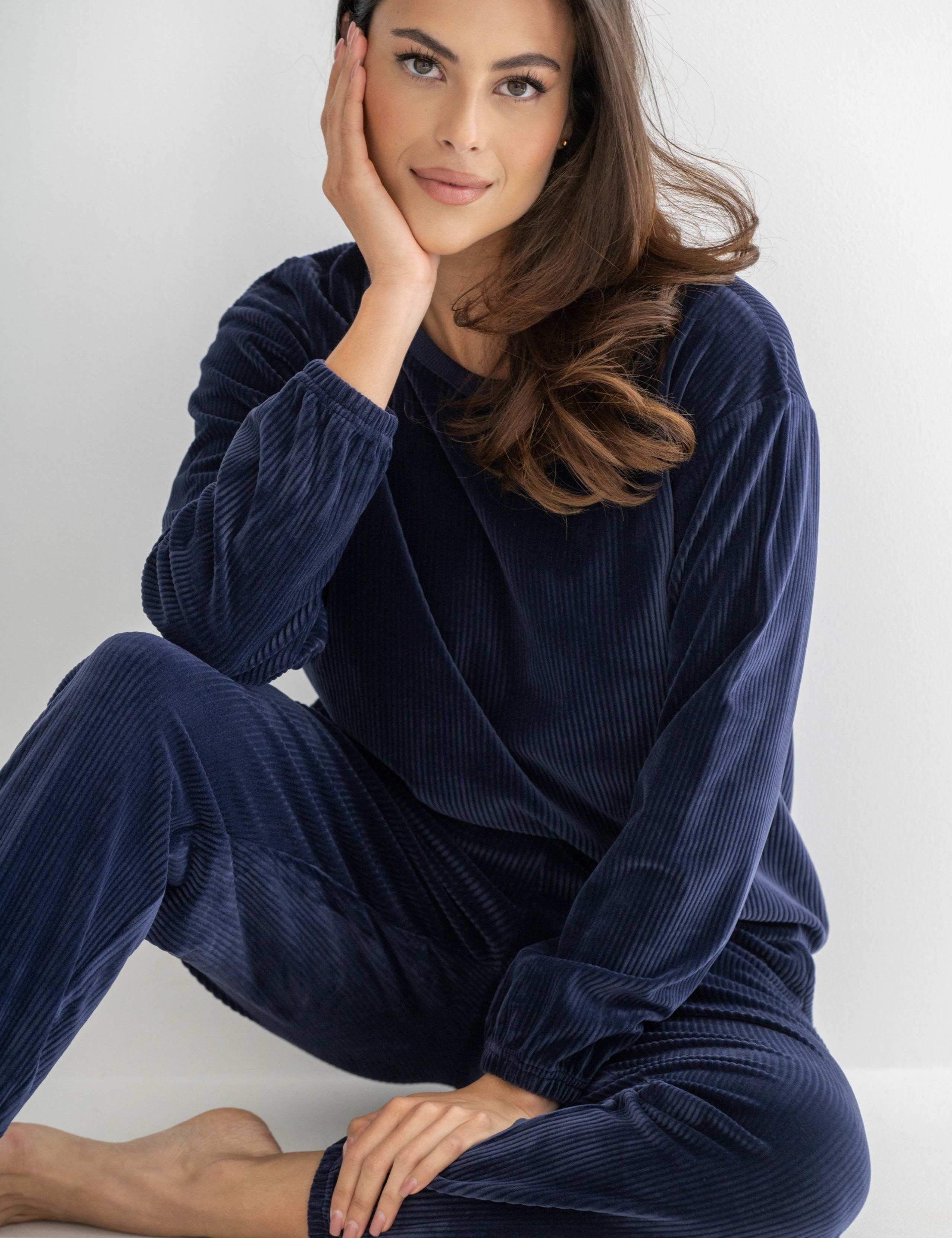 Ribbed Fleece Lounge Set 9 of 10