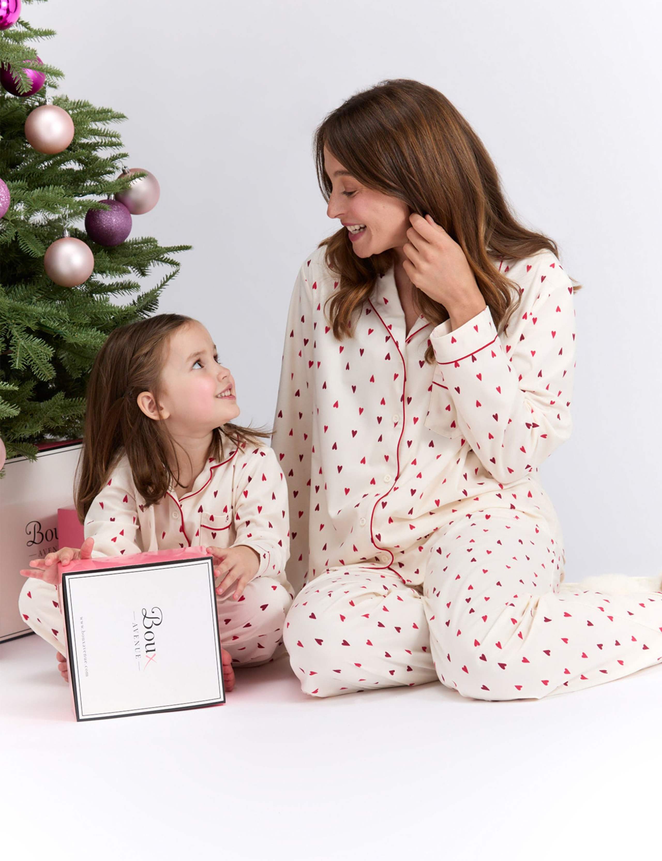 Valentines Fleece Heart Print Family Pyjamas in a Bag (2-12 yrs) 3 of 5