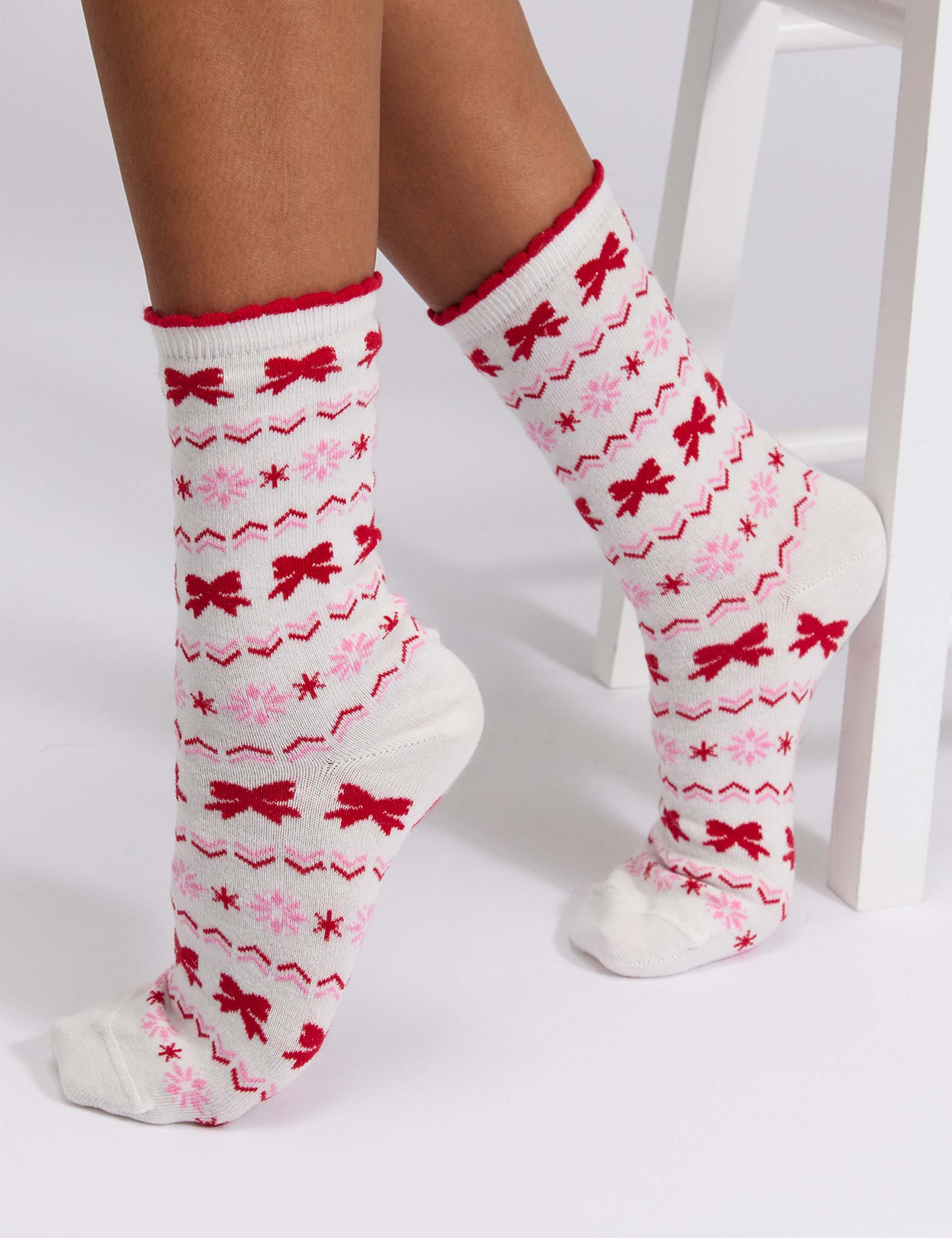 4pk Christmas Socks Gift Box 5 of 6
