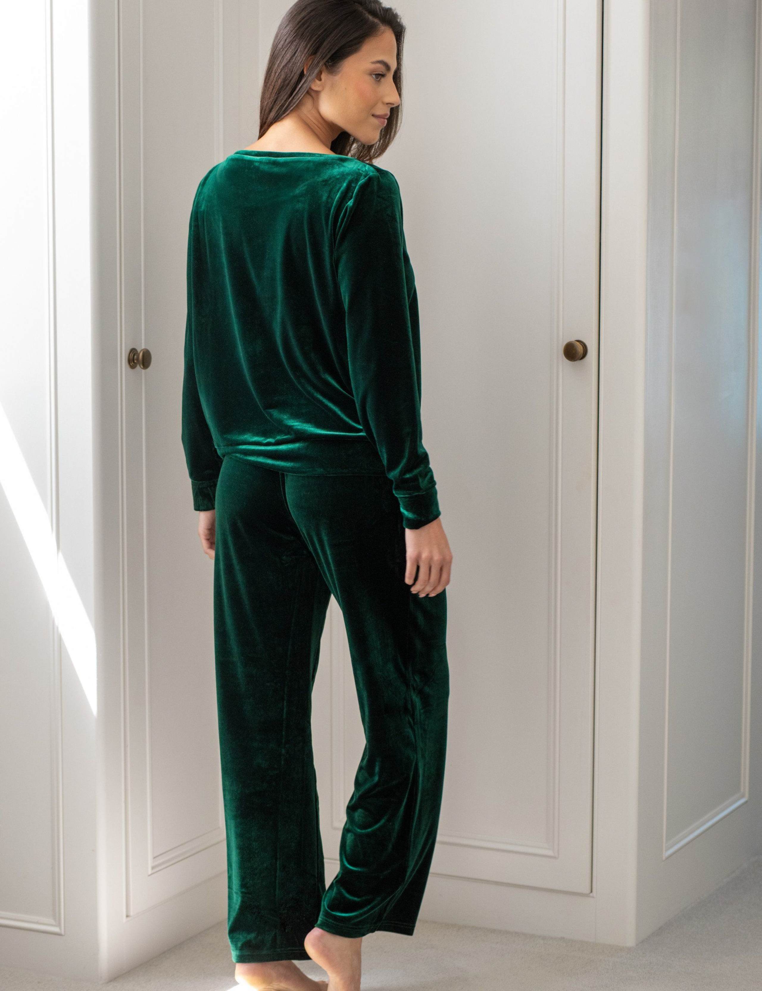 Velour Pyjama Set 4 of 8