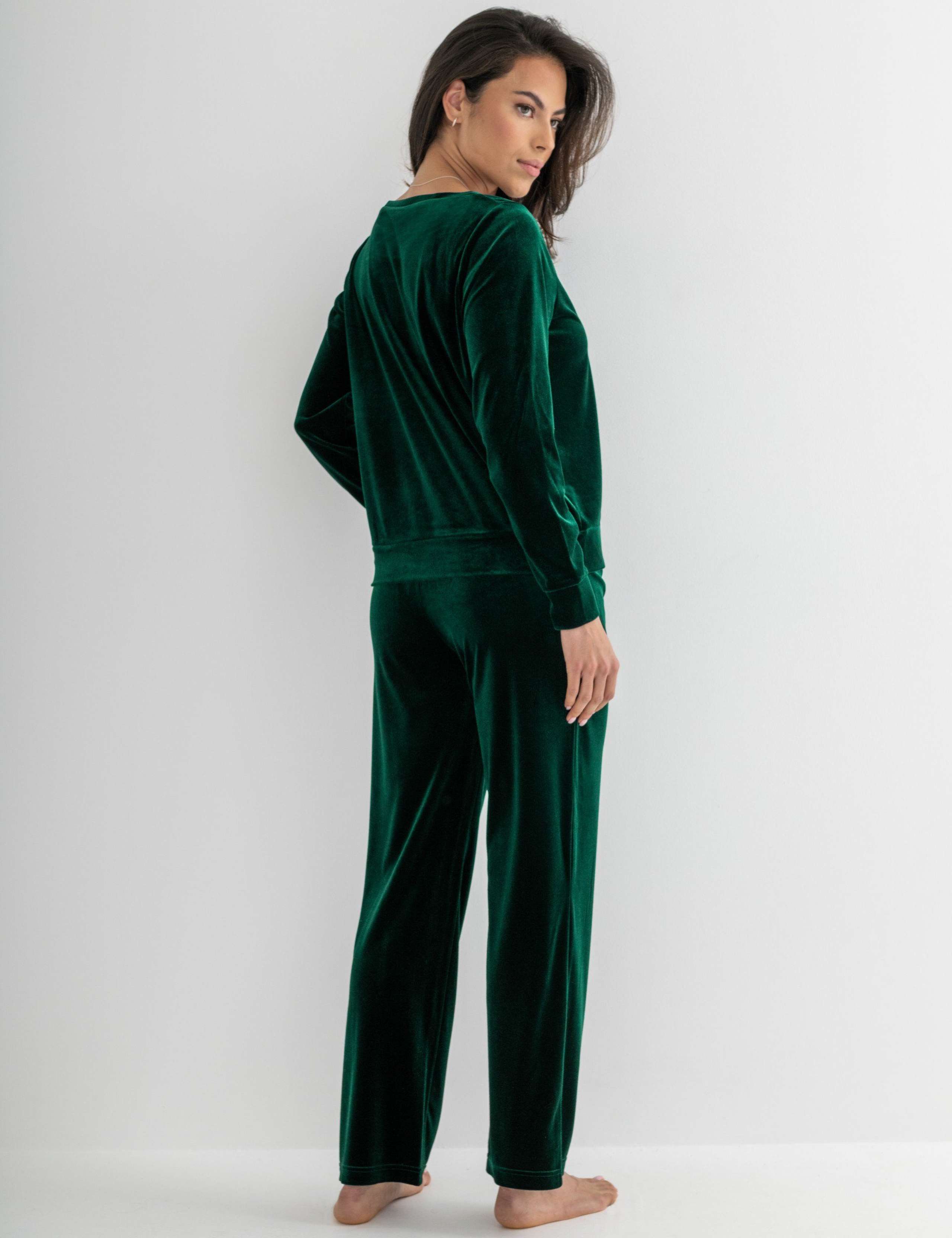 Velour Pyjama Set 8 of 8