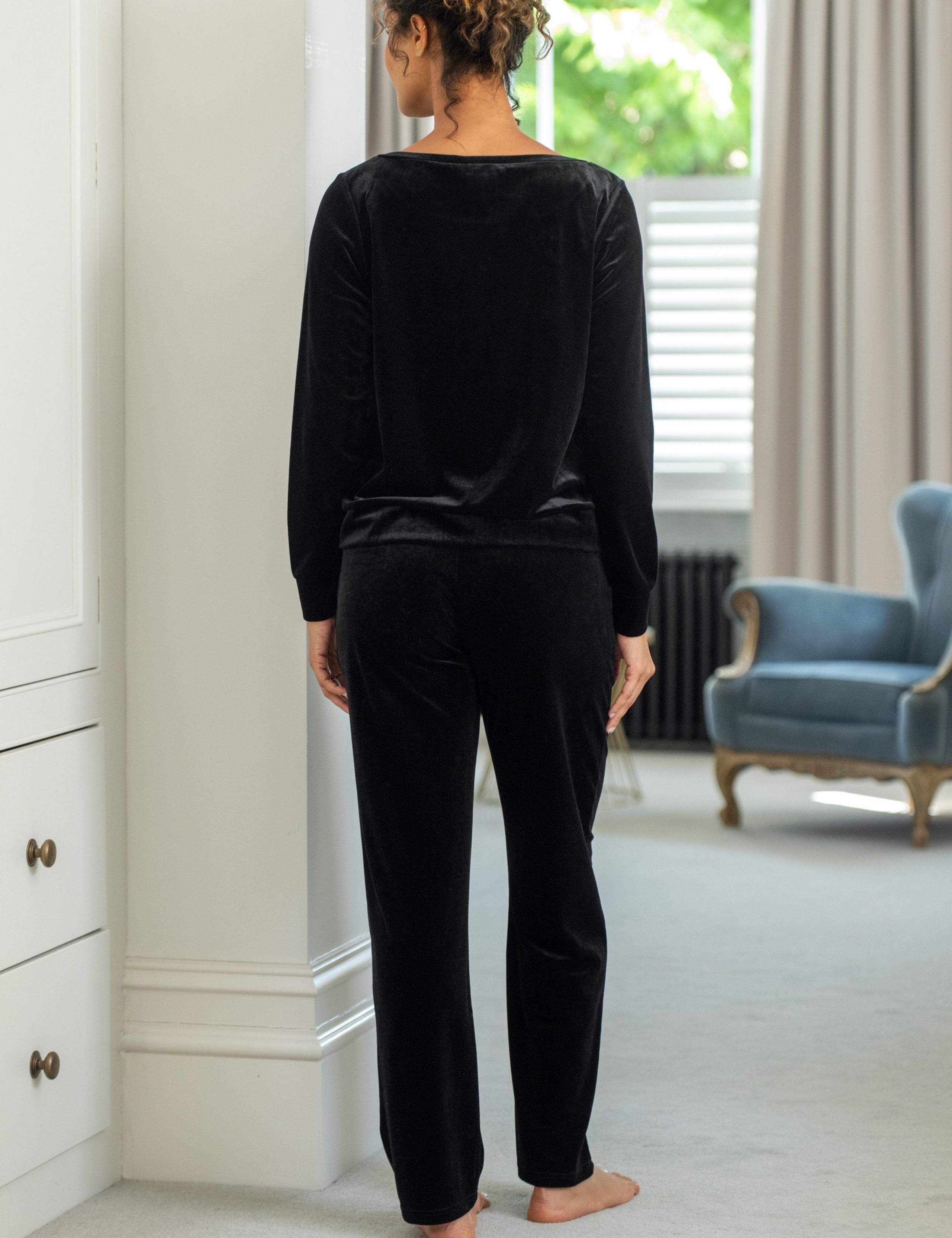 Velour Pyjama Set 4 of 7