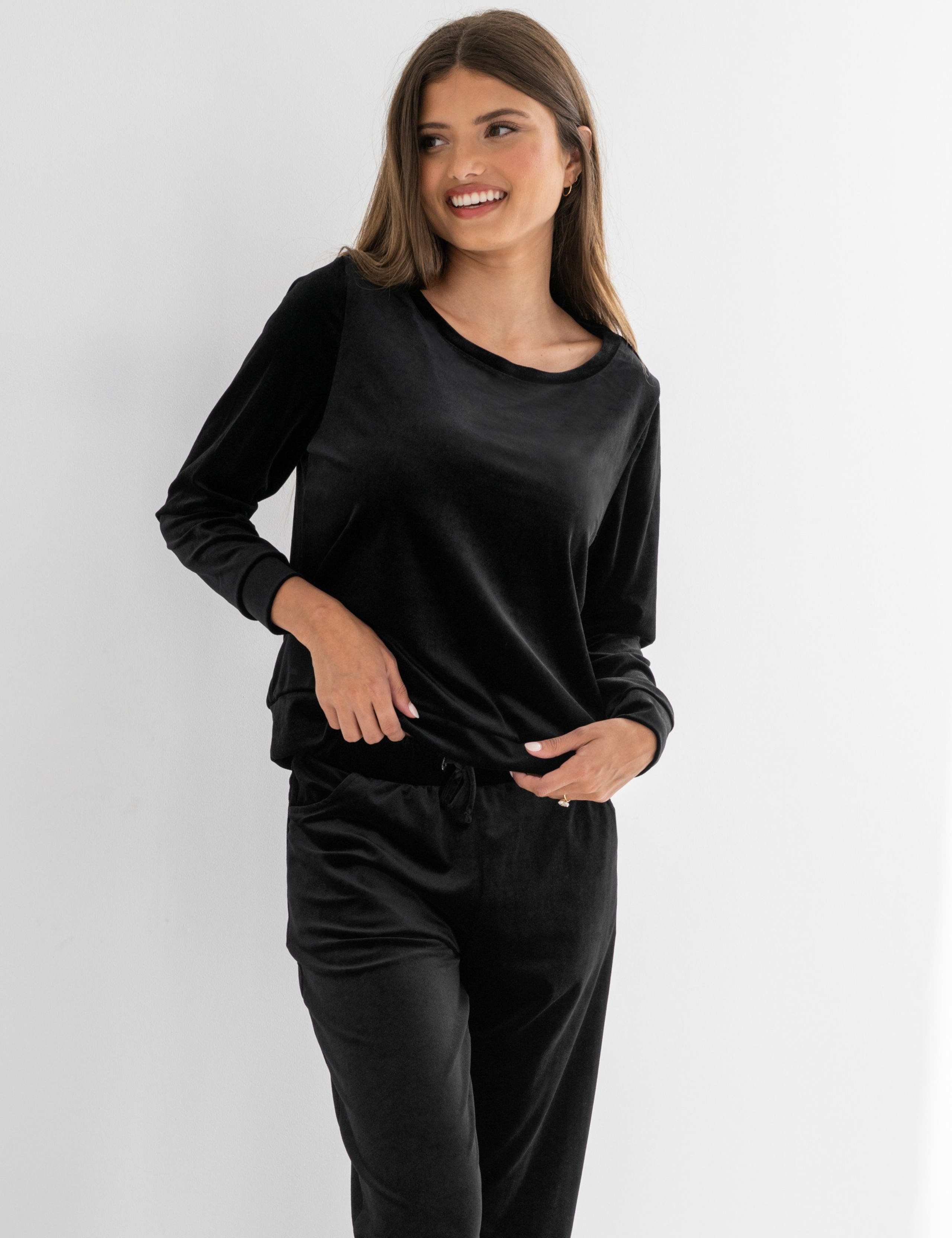 Velour Pyjama Set 5 of 7