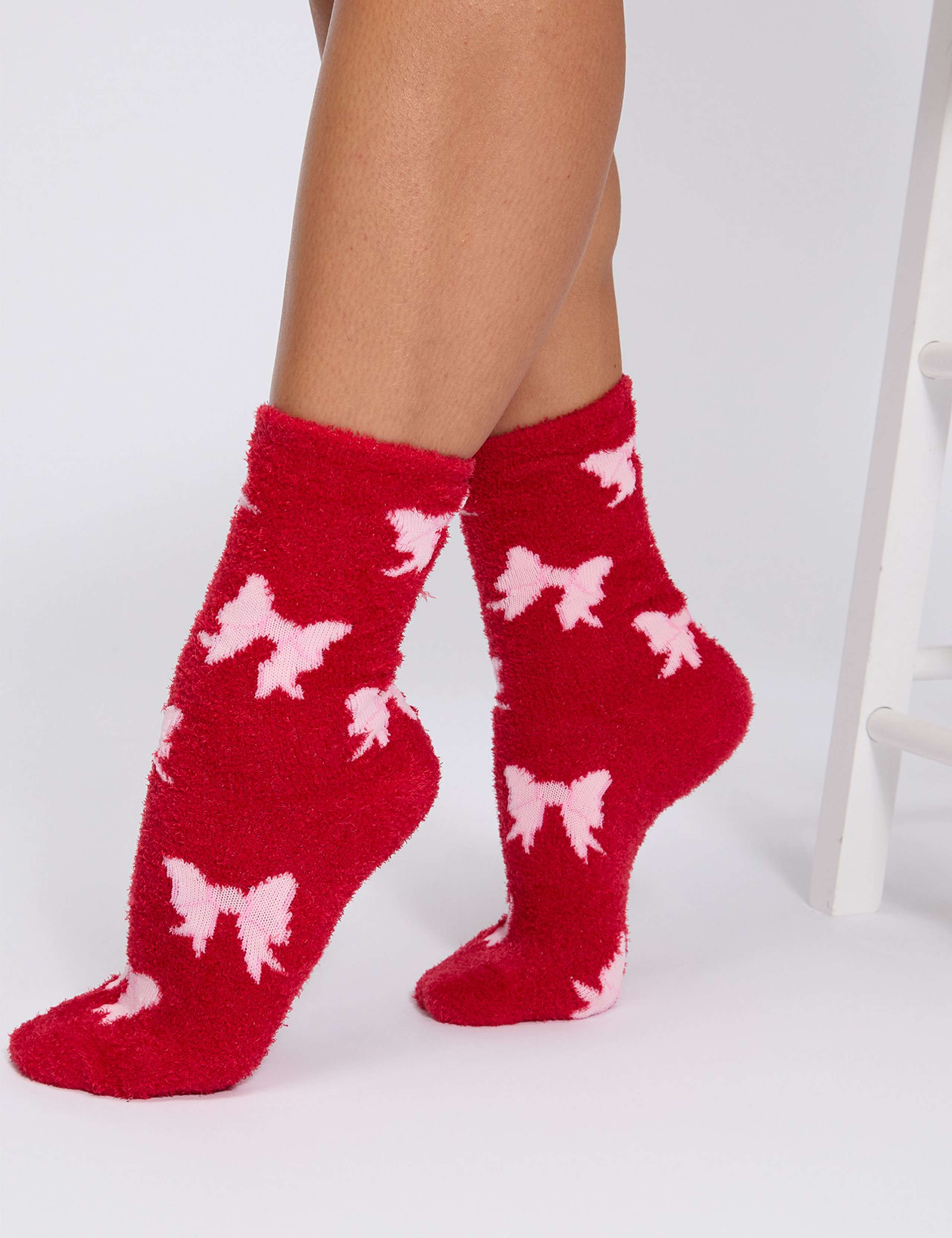 2pk Bow Fluffy Socks 3 of 4