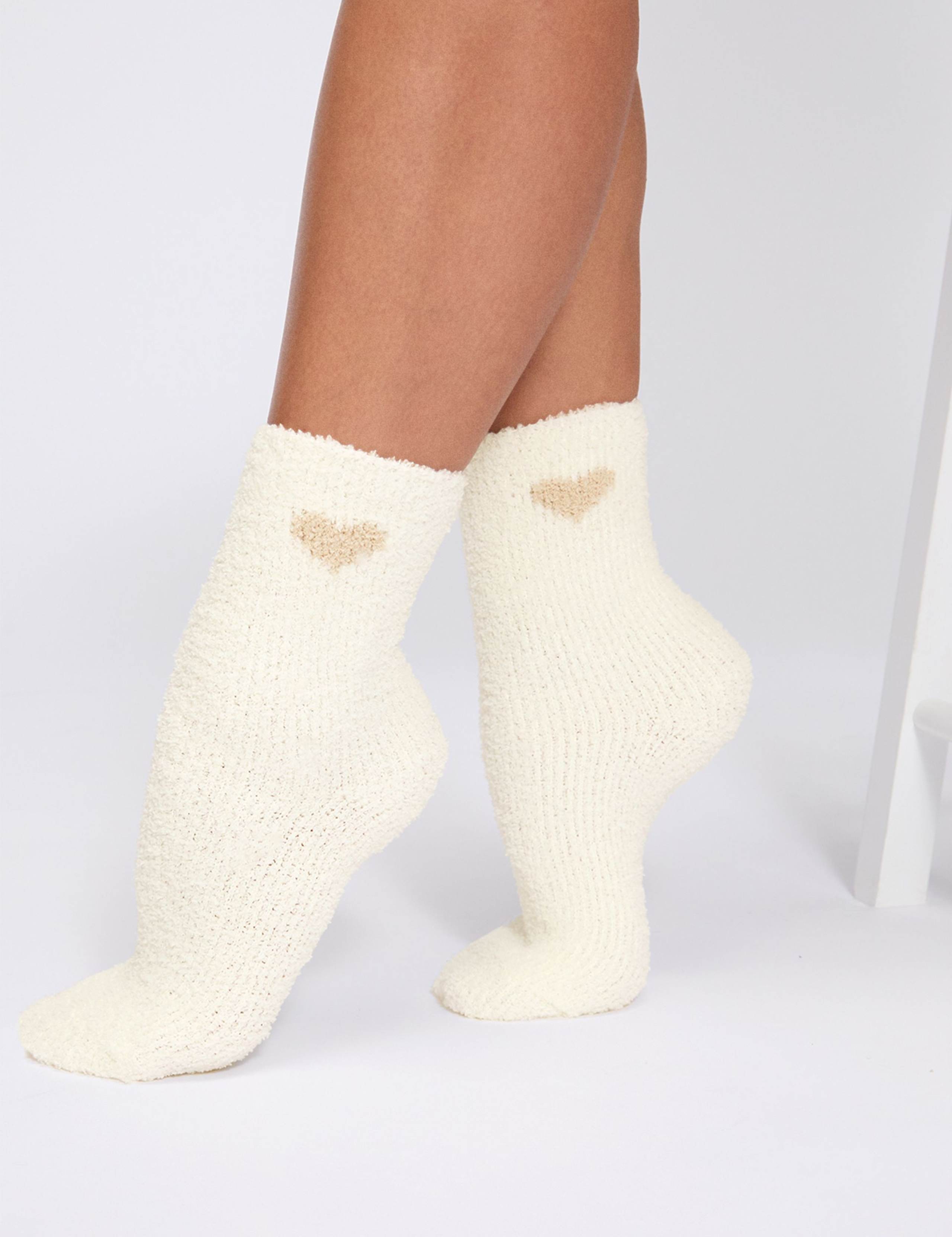 2pk Heart Fluffy Socks 3 of 4
