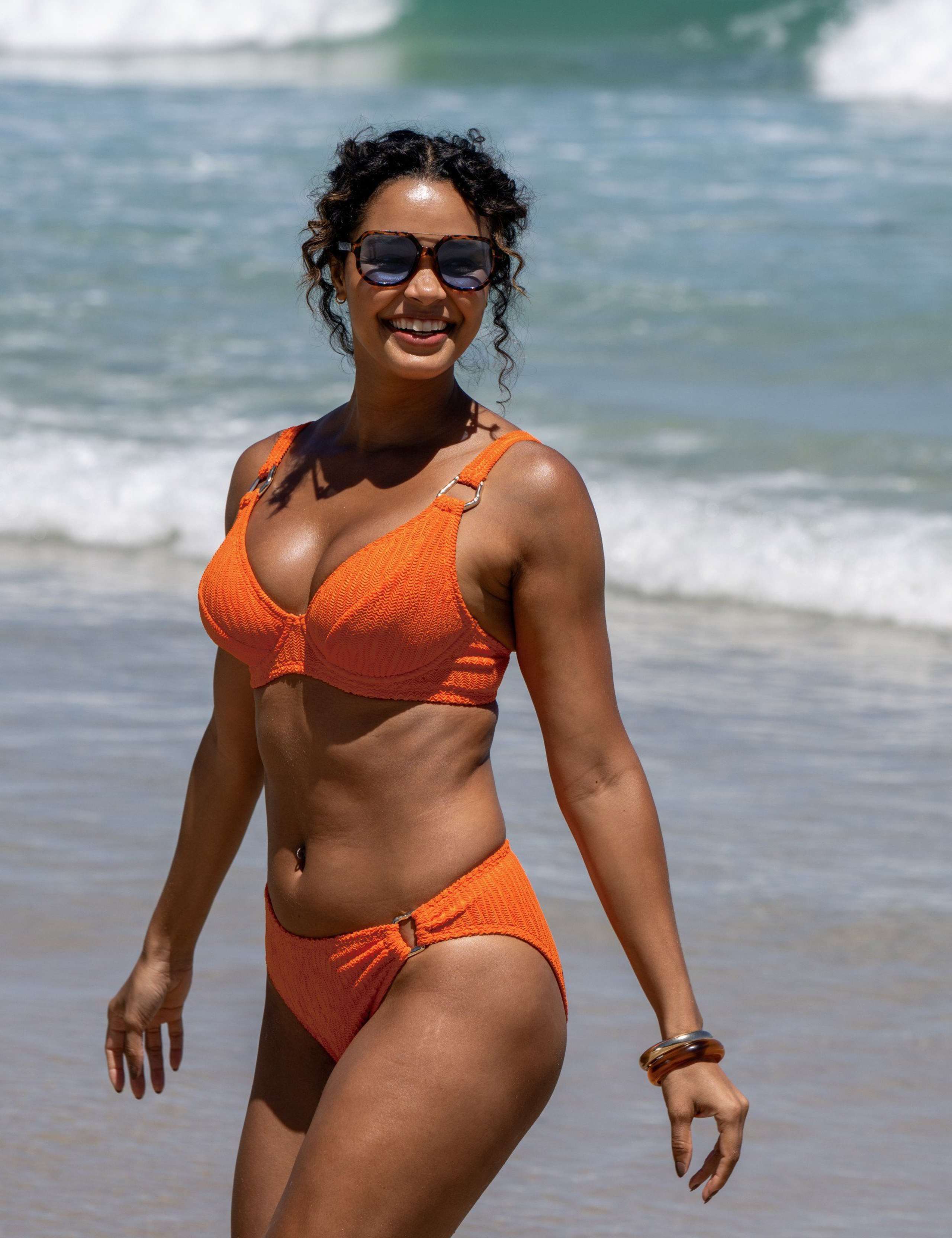 Algarve Textured Ring Detail High Leg Bikini Bottoms 3 of 7