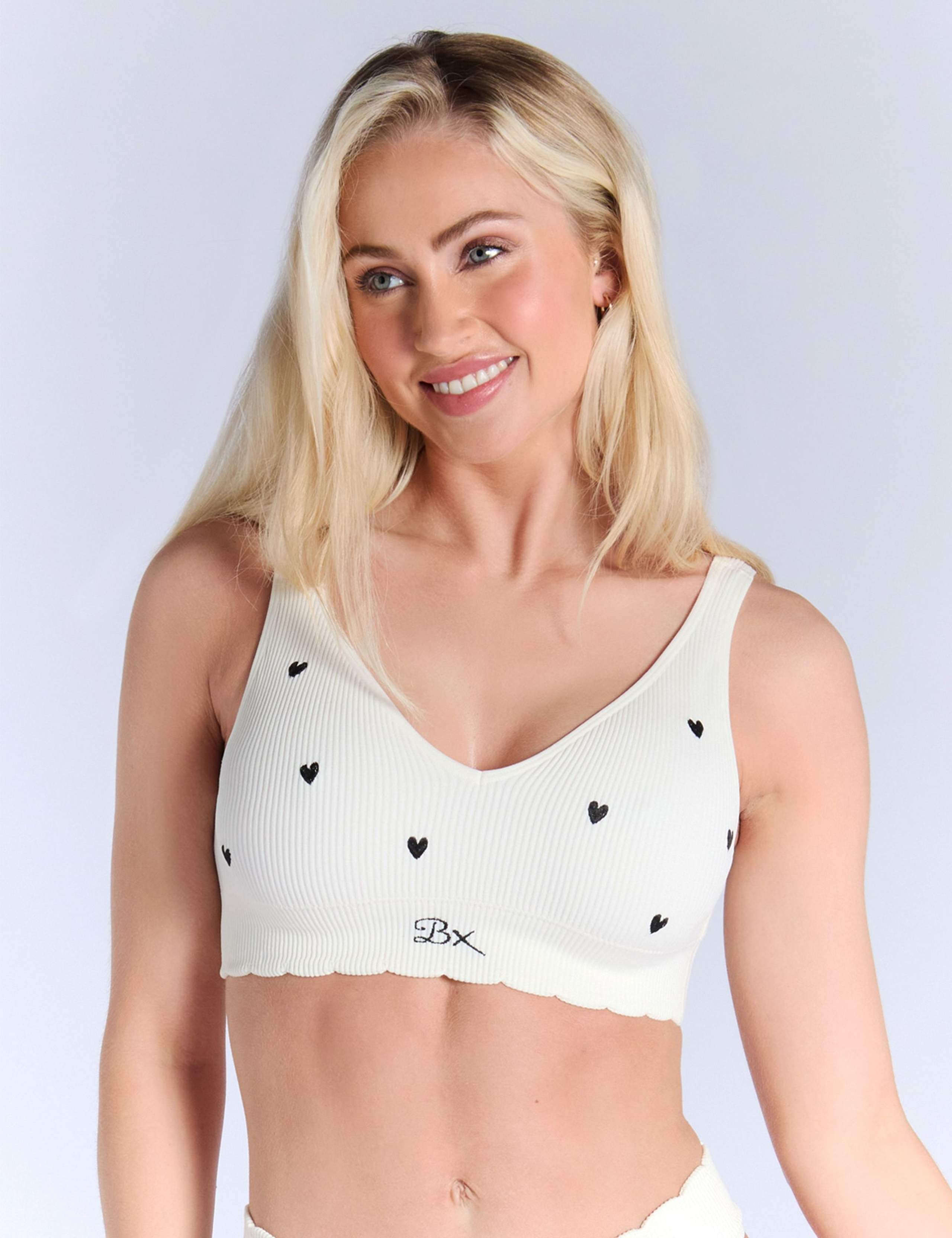 Heart Seamless Bralette 2 of 5