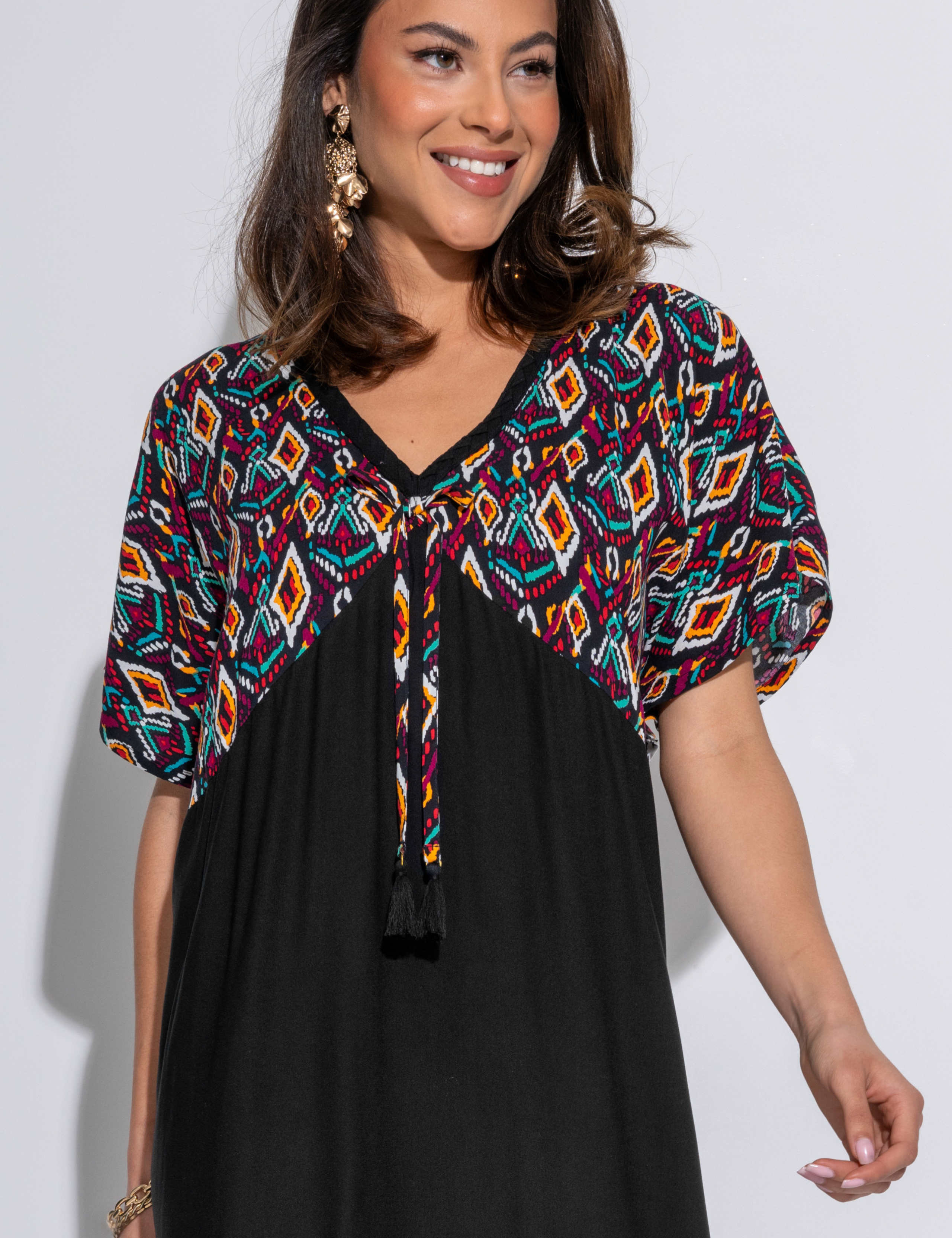 Printed V-Neck Tie Detail Midaxi Beach Dress 5 of 5