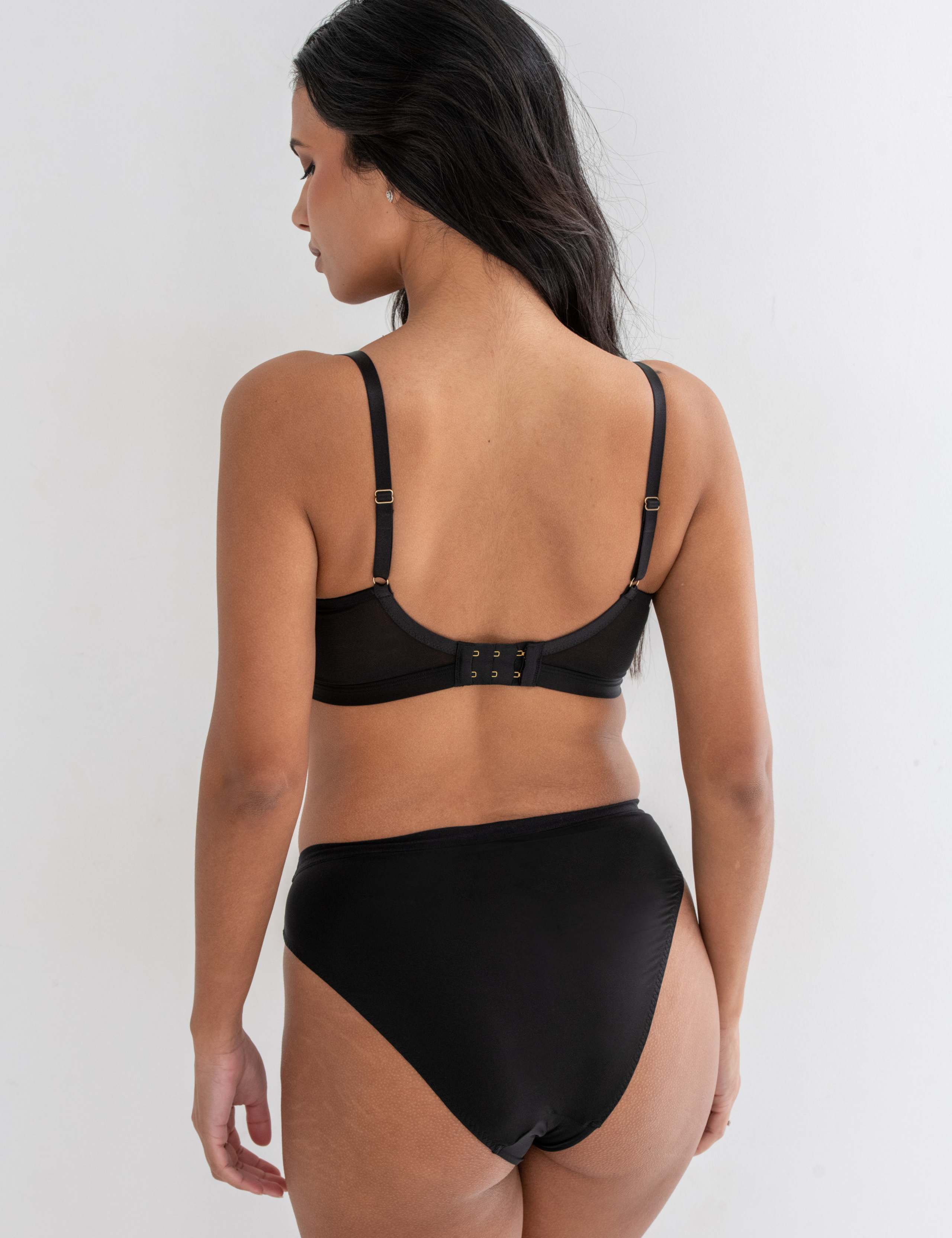 Geo Sculpt Wired Bra D-J 5 of 6