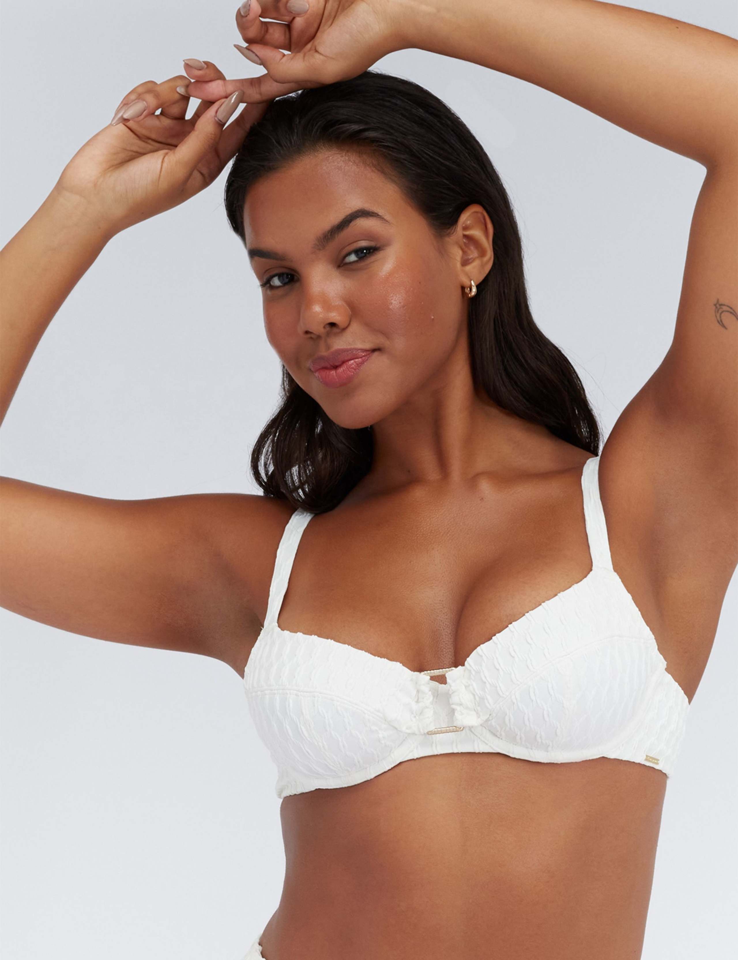 Riad Textured Wired V-Neck Bikini Top (B-F) 6 of 6