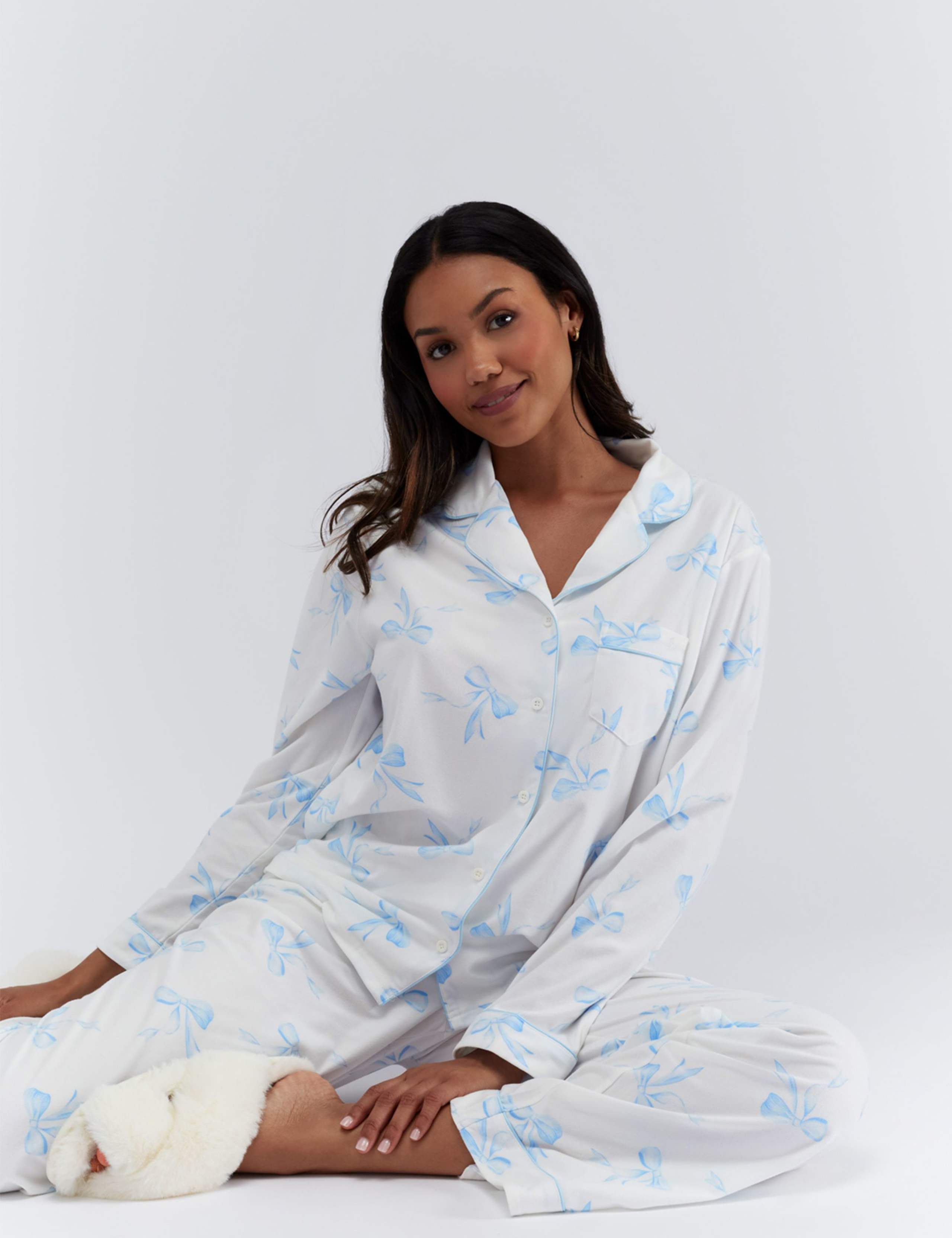 Bow Print Pyjamas in a Bag 3 of 8