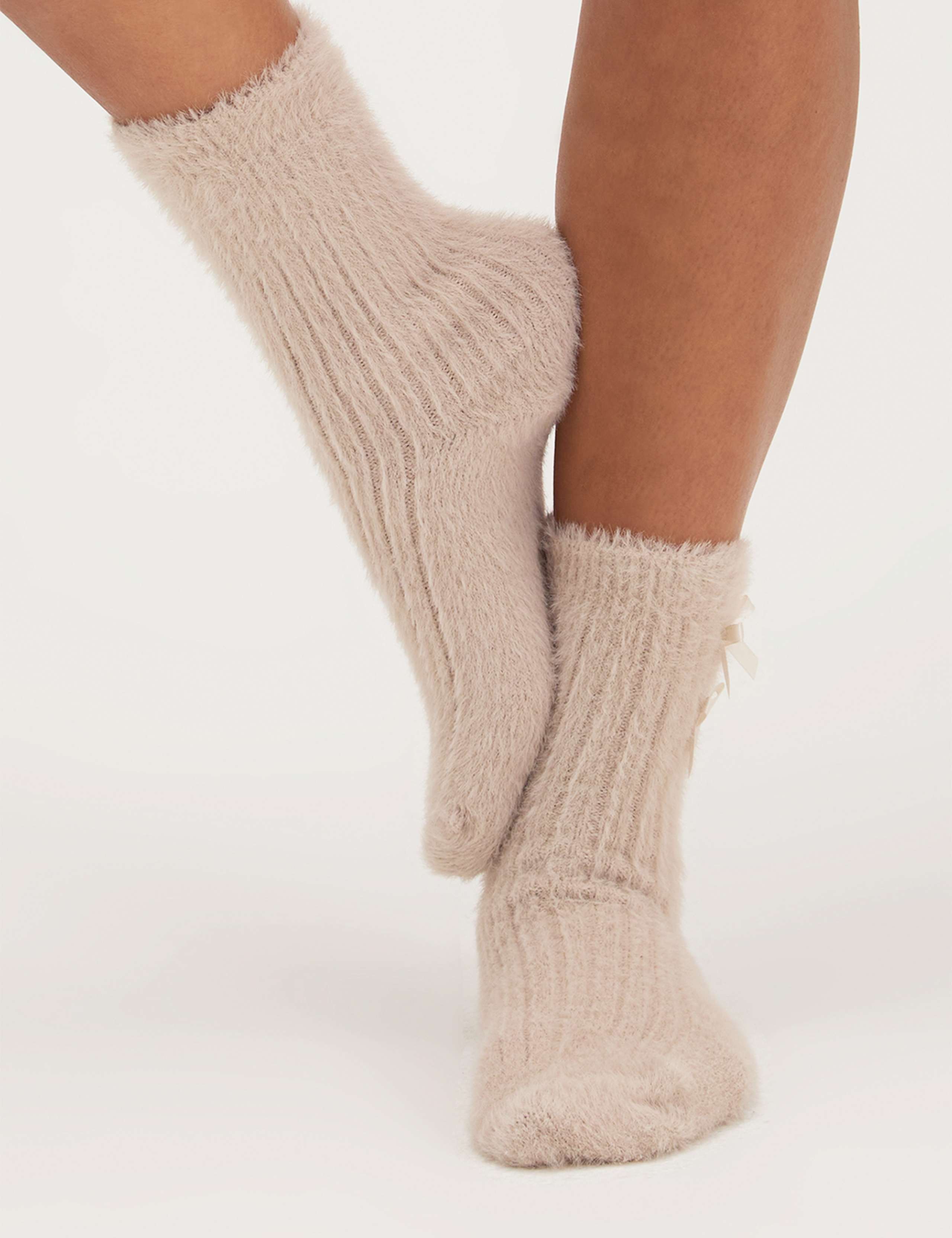 2 Pack Bow Trim Ribbed Fluffy Socks 2 of 7