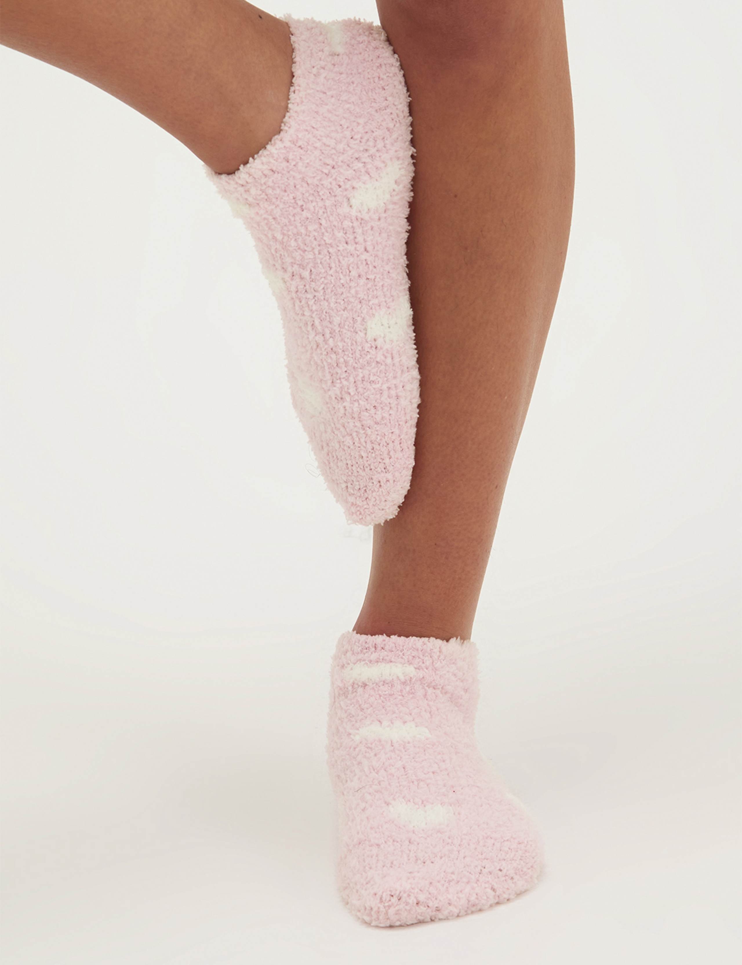 2 Pack Heart Fluffy Trainer Socks 4 of 7