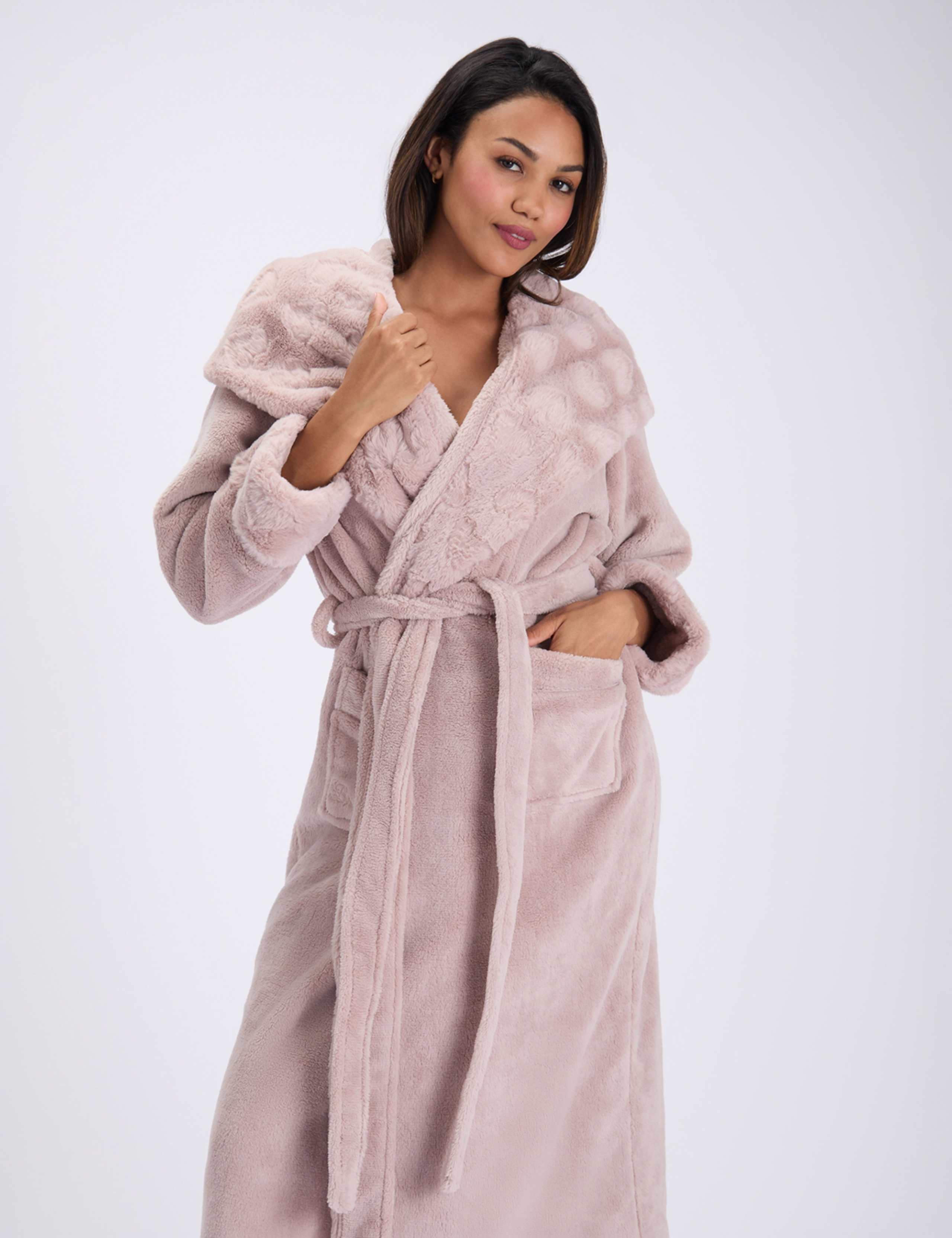 Faux Fur Heart Dressing Gown 3 of 7